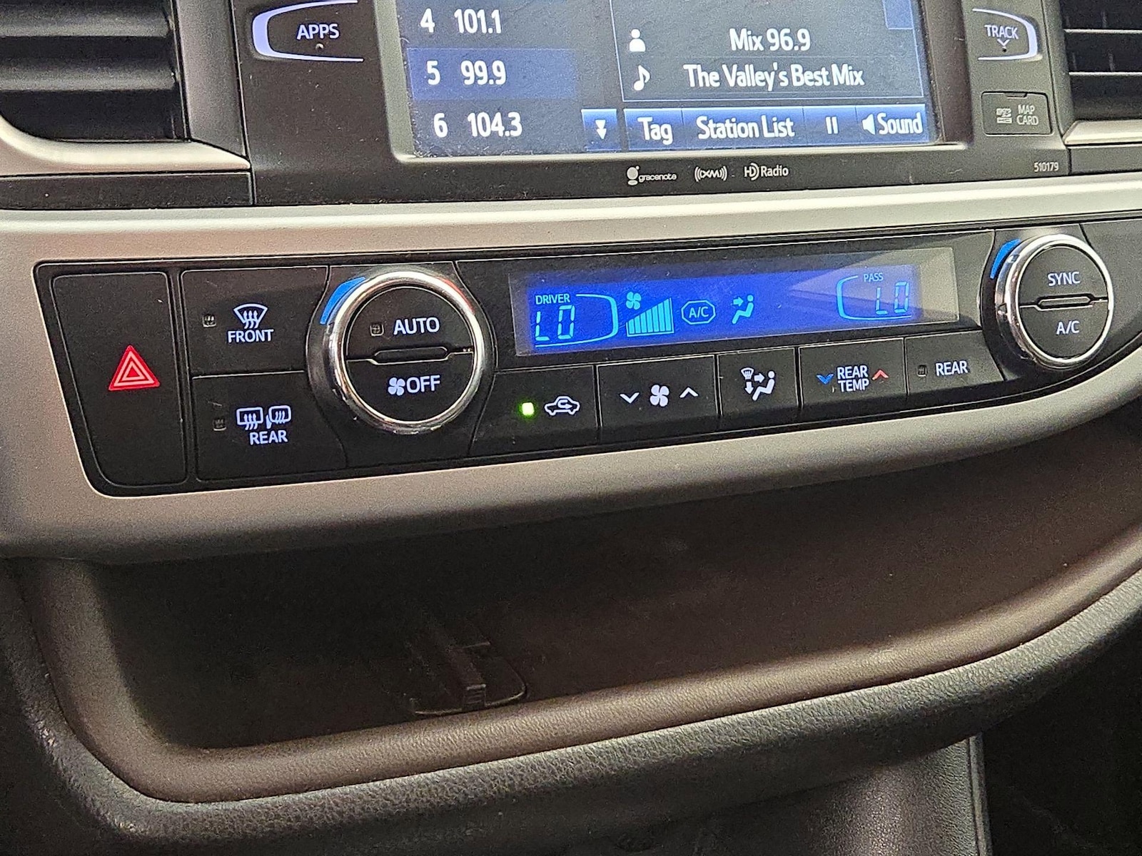 2018 Toyota Highlander XLE - Photo 18