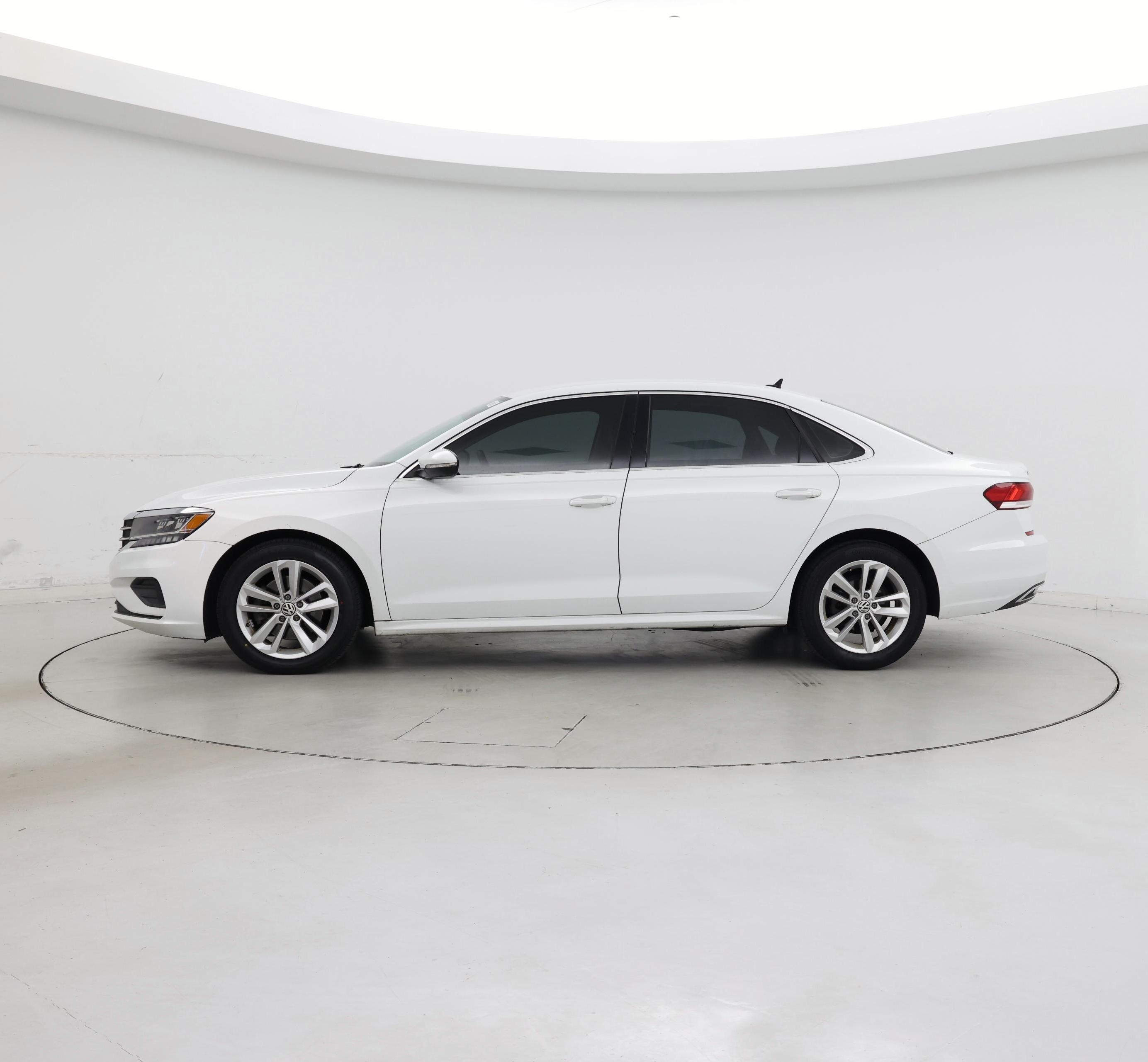 Thumbnail: 2020 Volkswagen Passat - 3