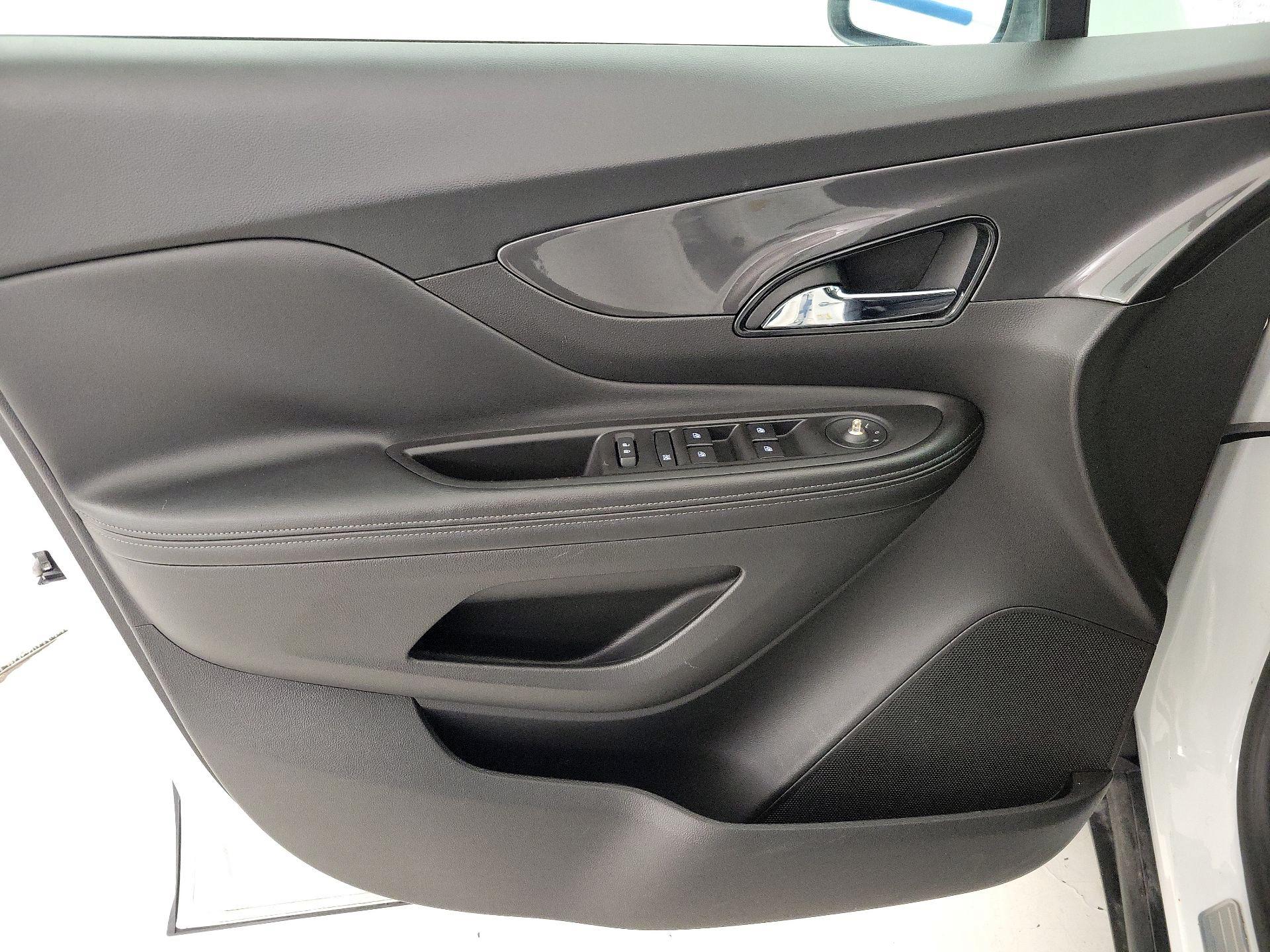 Thumbnail: 2018 Buick Encore - 12