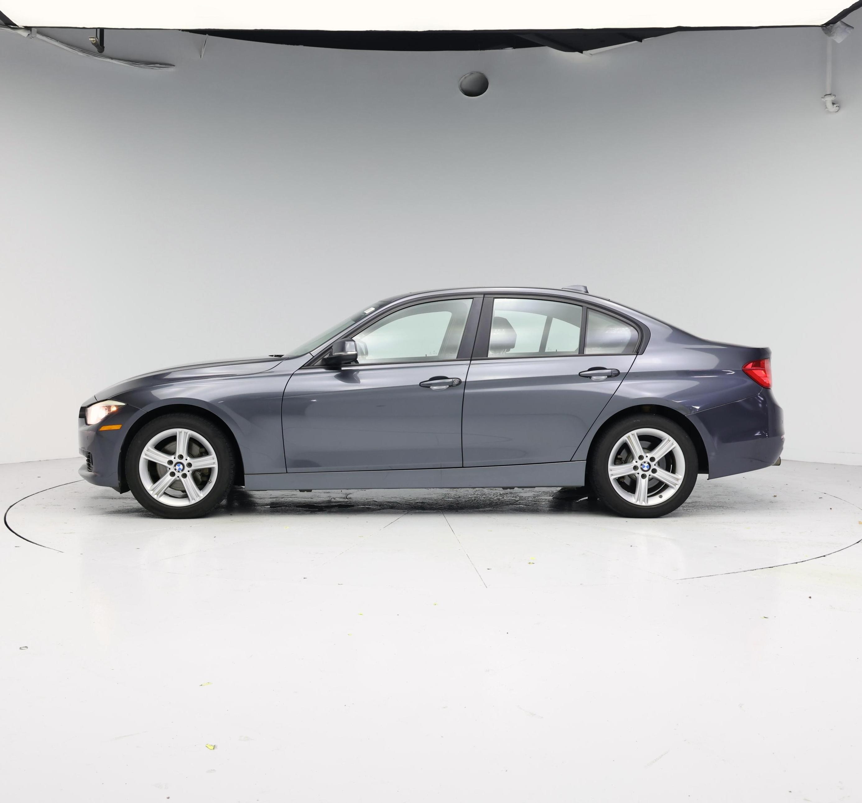 Thumbnail: 2015 BMW 3 Series - 3