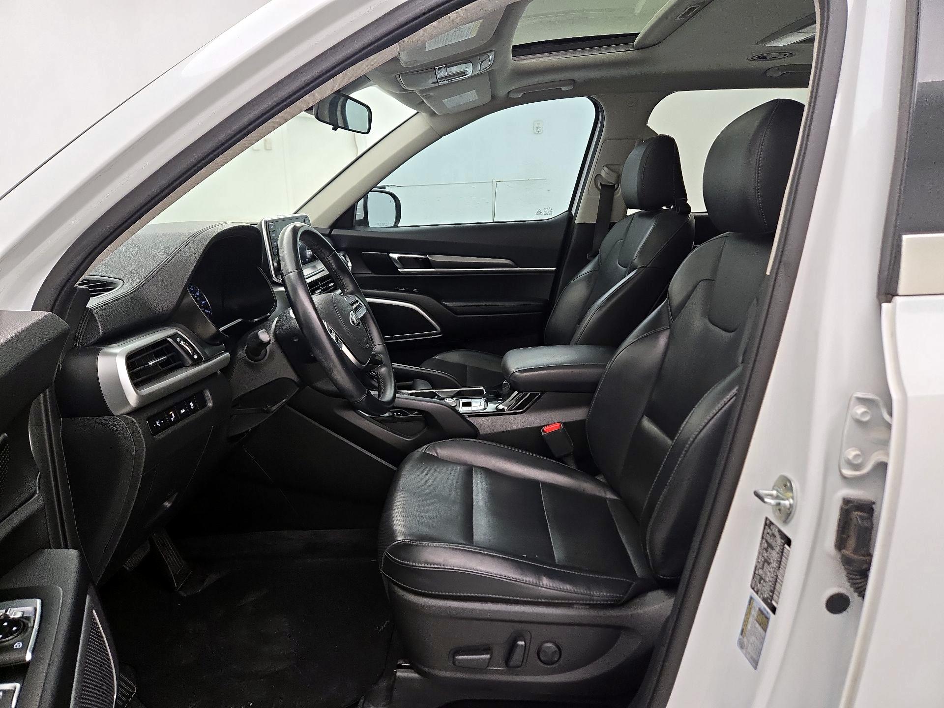 Thumbnail: 2020 Kia Telluride - 9
