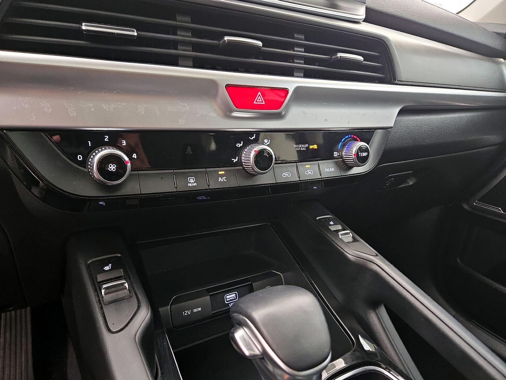 Thumbnail: 2020 Kia Telluride - 14