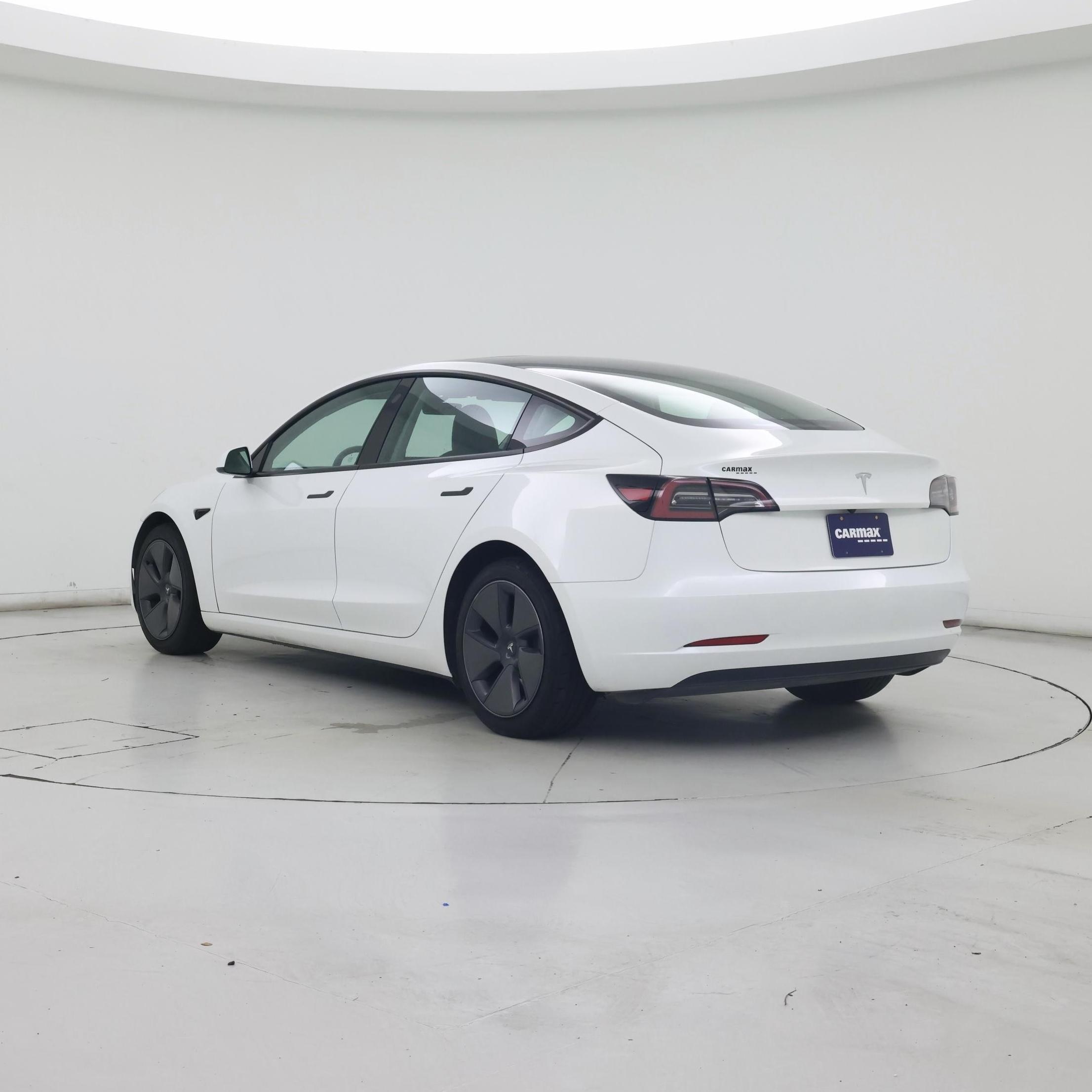 Thumbnail: 2023 Tesla Model 3 - 2