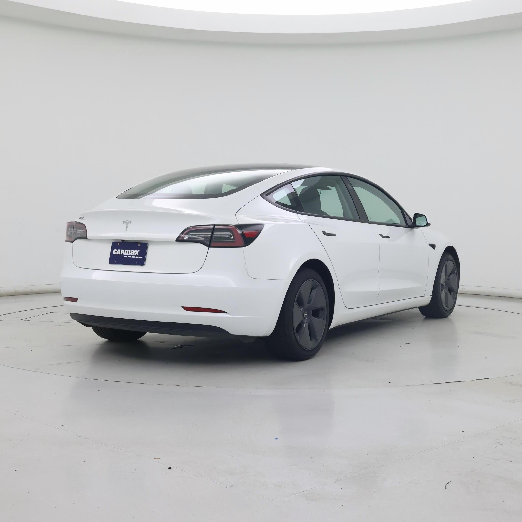 Thumbnail: 2023 Tesla Model 3 - 8