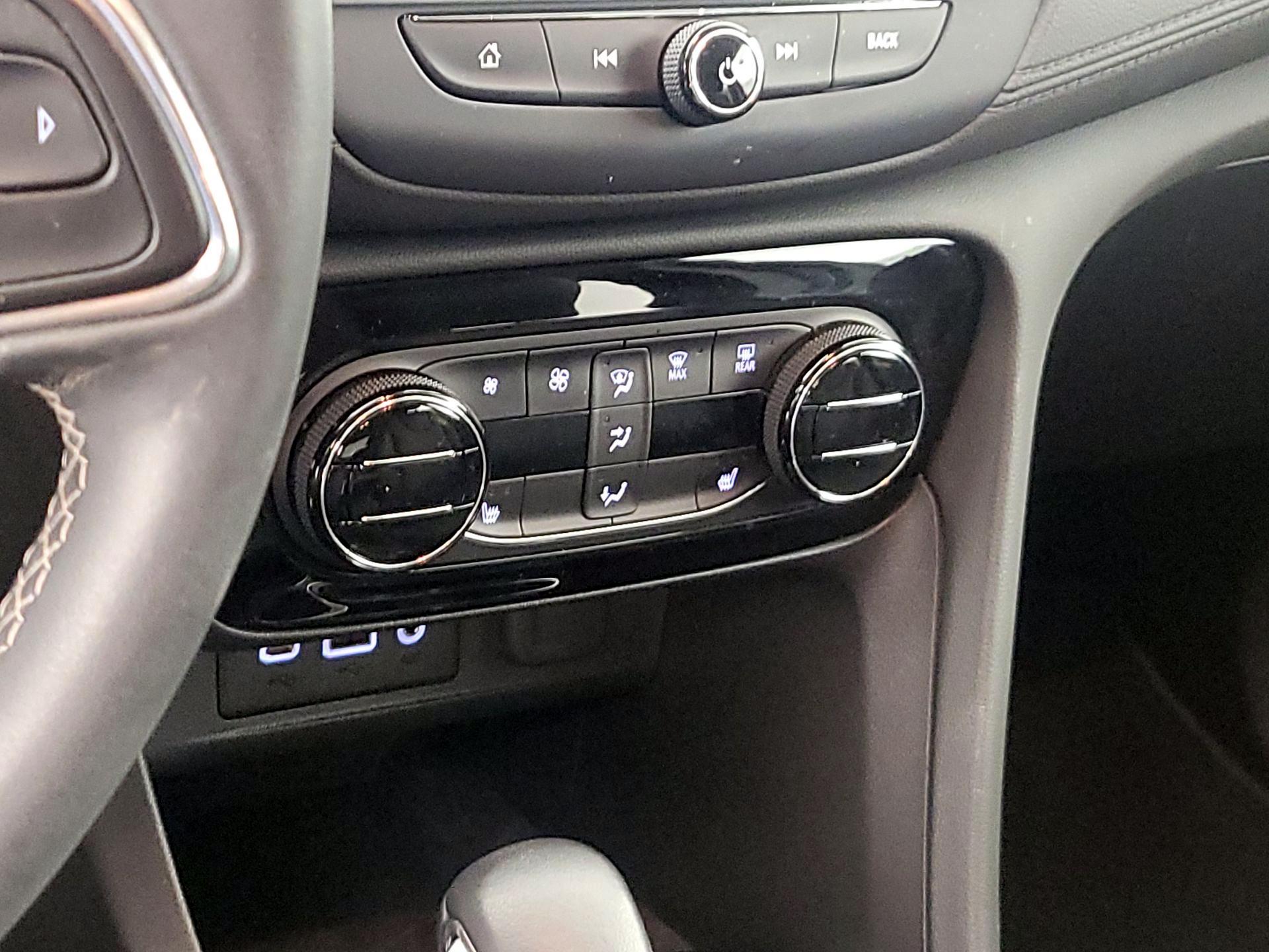 Thumbnail: 2022 Buick Encore GX - 16