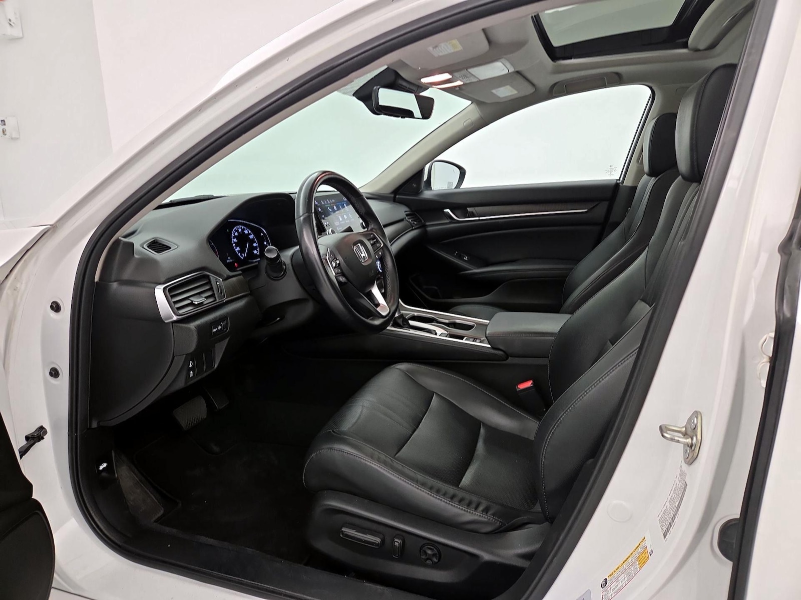 2018 Honda Accord EX-L - Photo 12