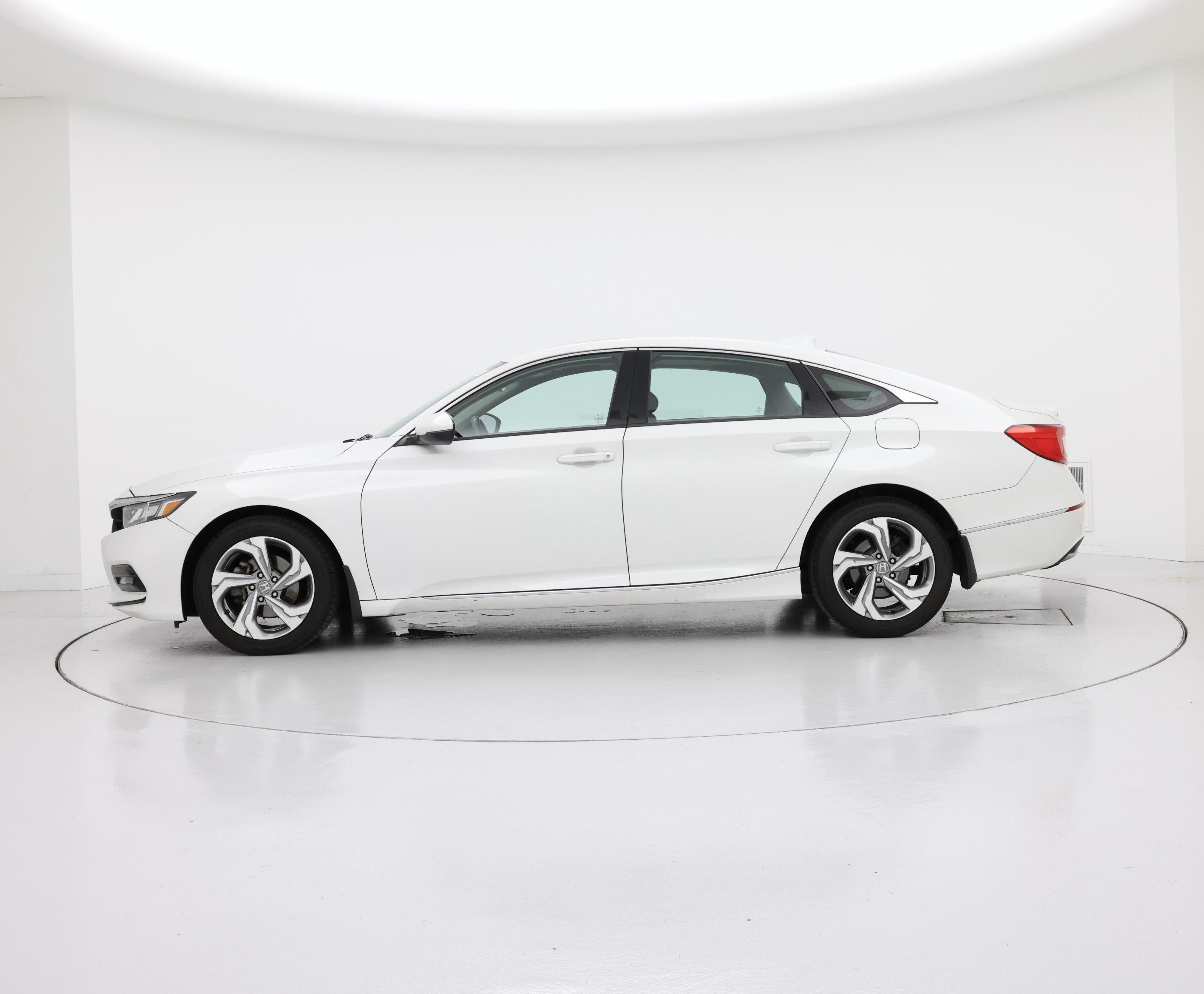 Thumbnail: 2018 Honda Accord - 3