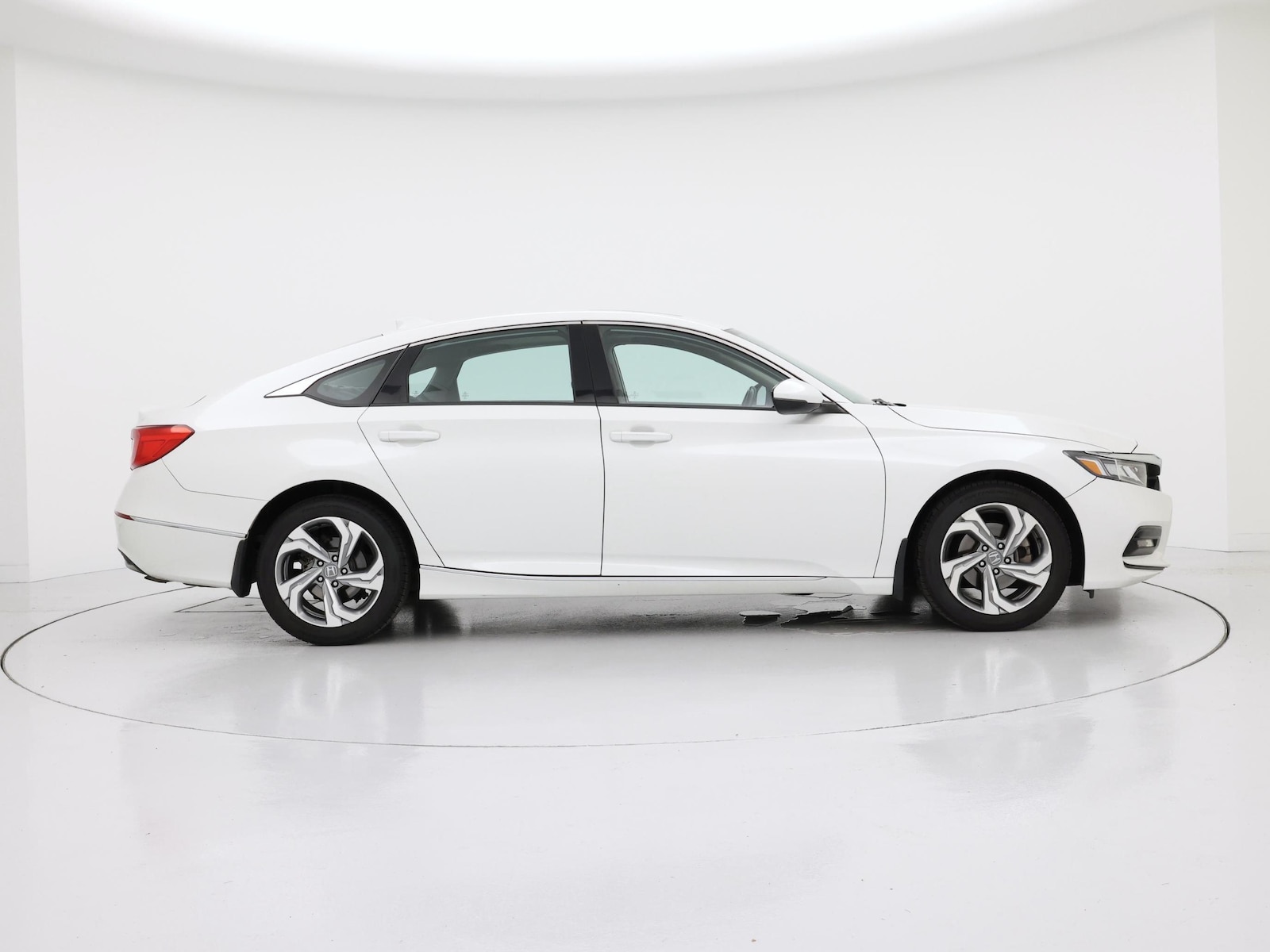 2018 Honda Accord EX-L - Photo 8