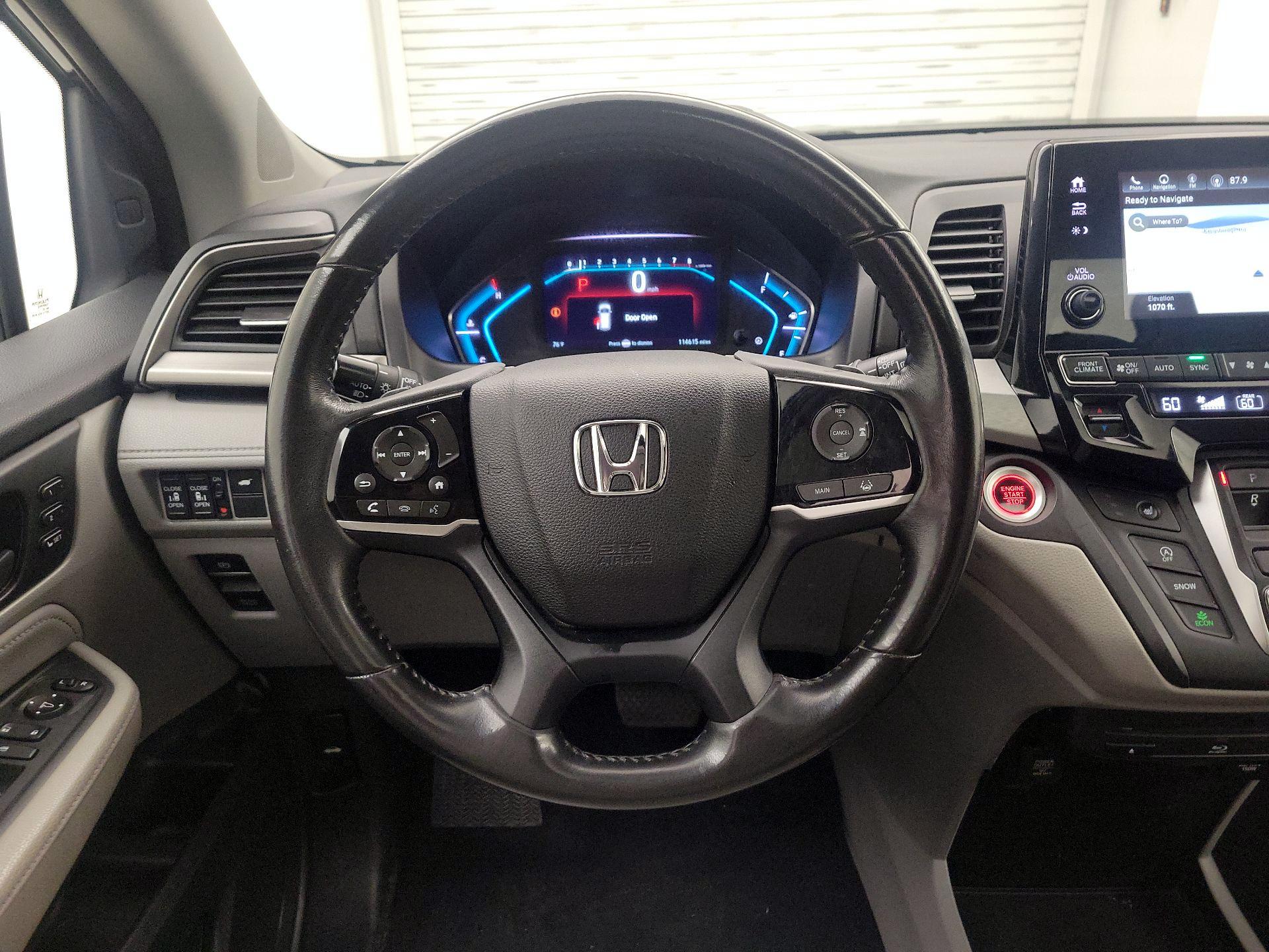 Thumbnail: 2018 Honda Odyssey - 10