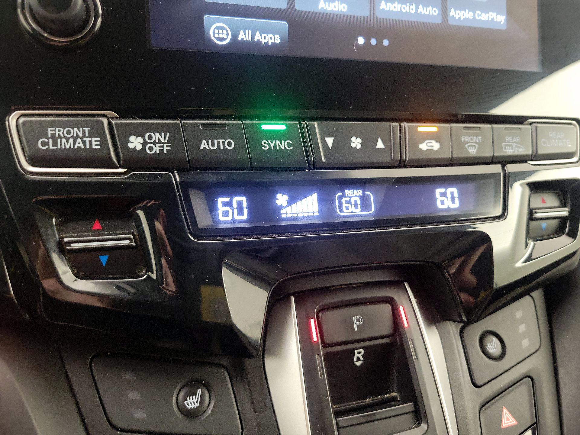 Thumbnail: 2018 Honda Odyssey - 17