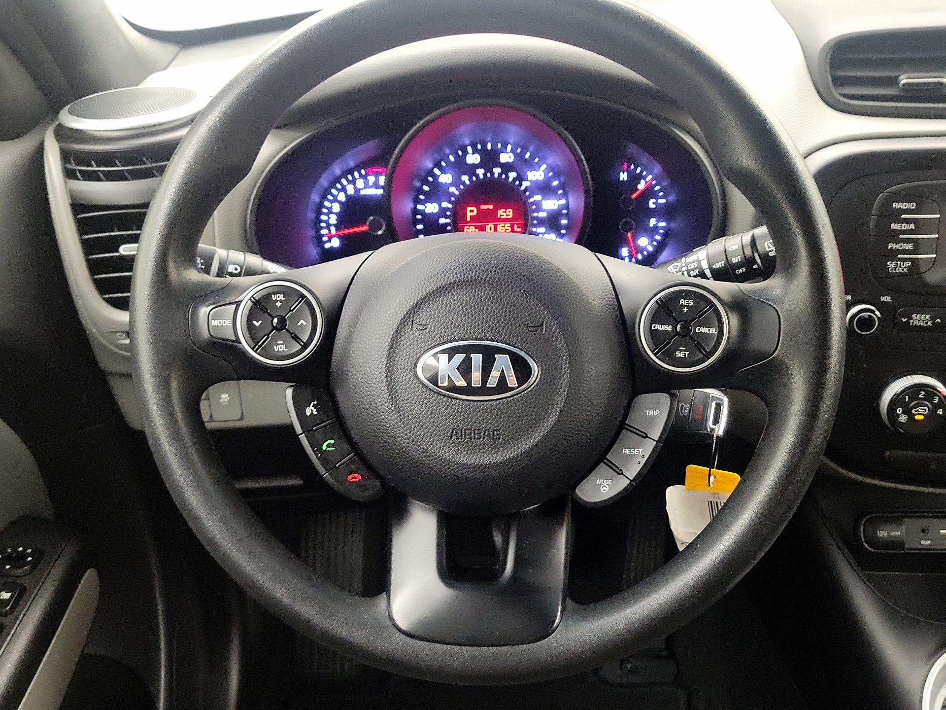 Thumbnail: 2016 Kia Soul - 10