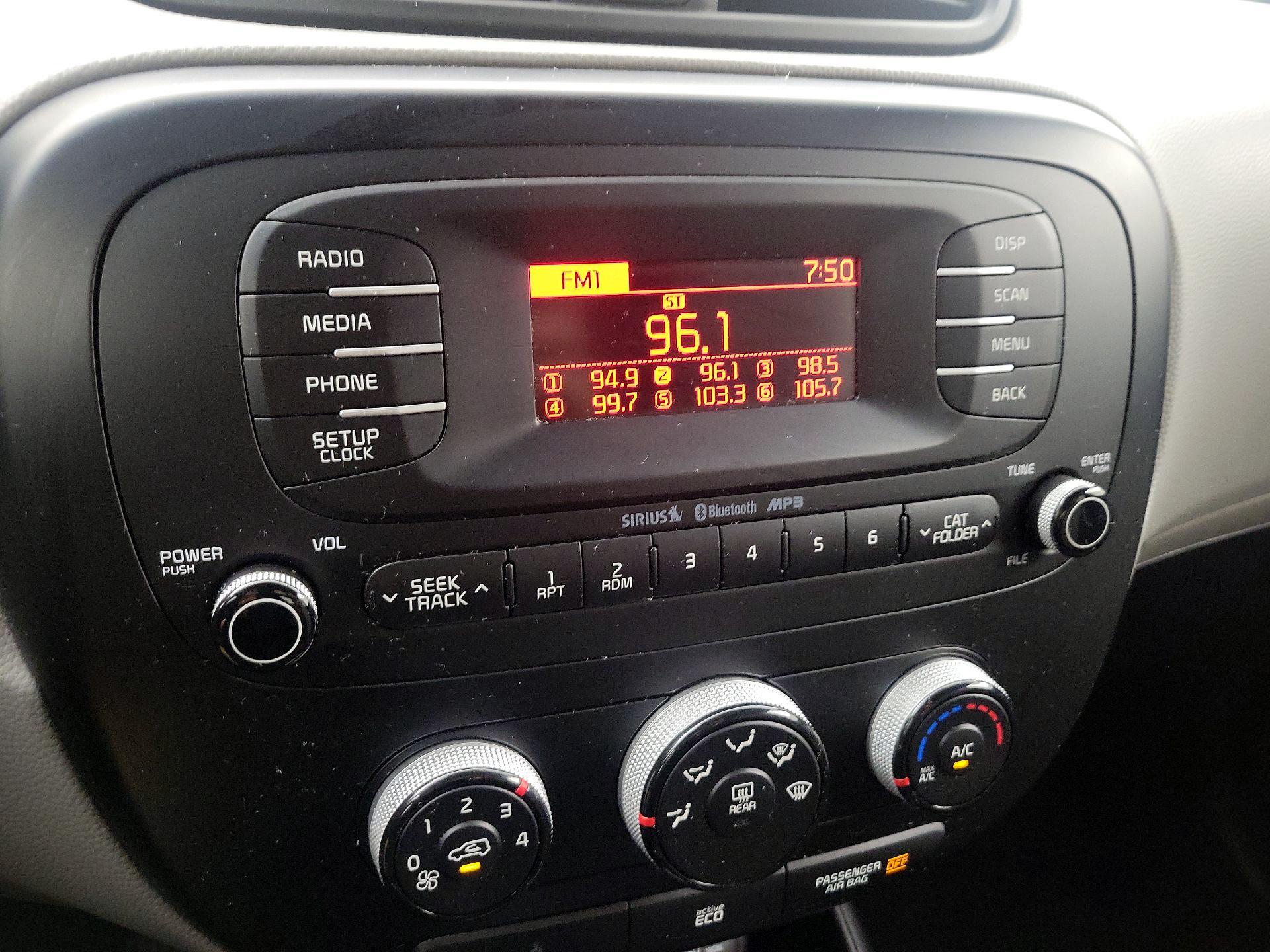 Thumbnail: 2016 Kia Soul - 14