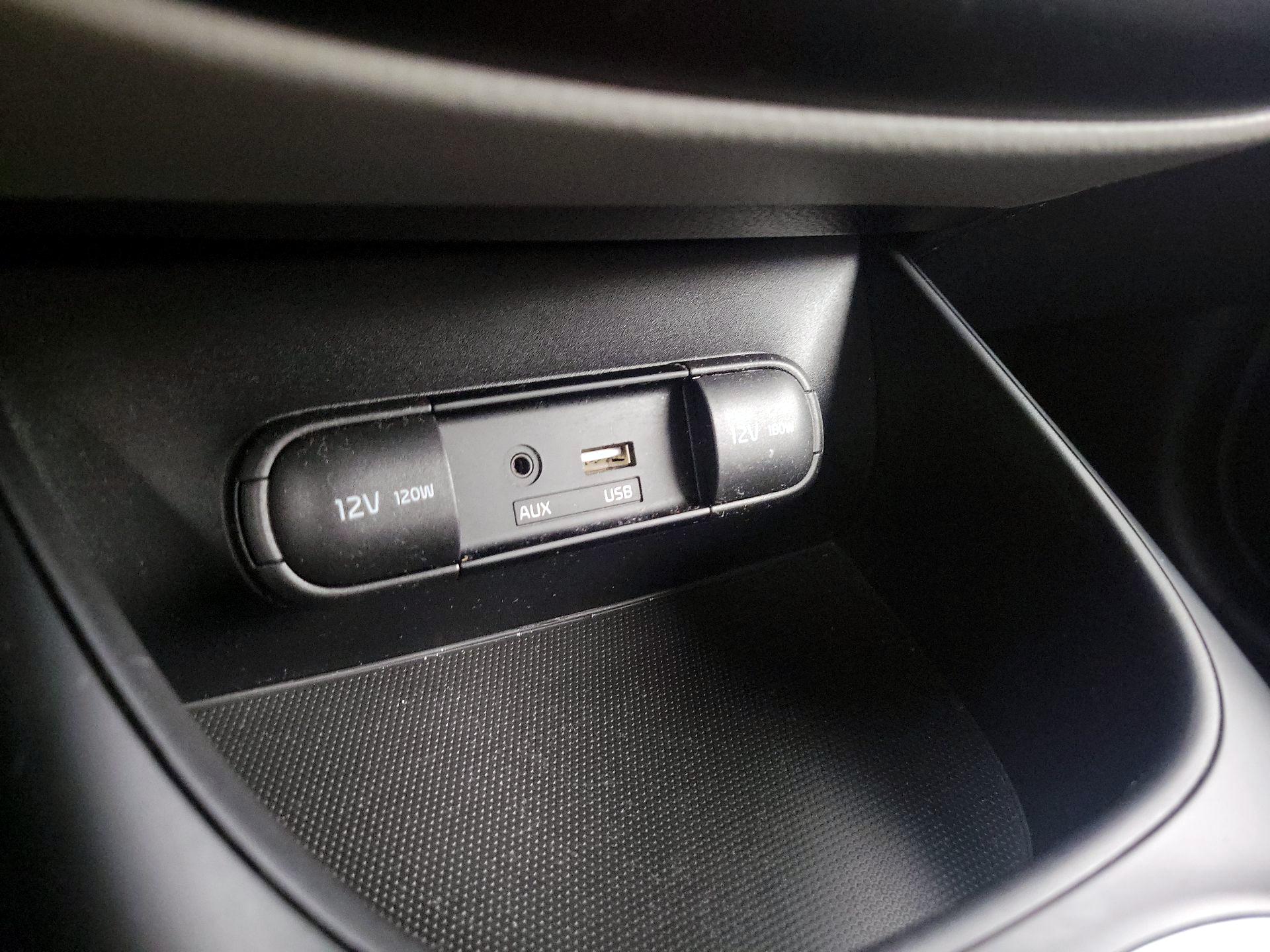 Thumbnail: 2016 Kia Soul - 17