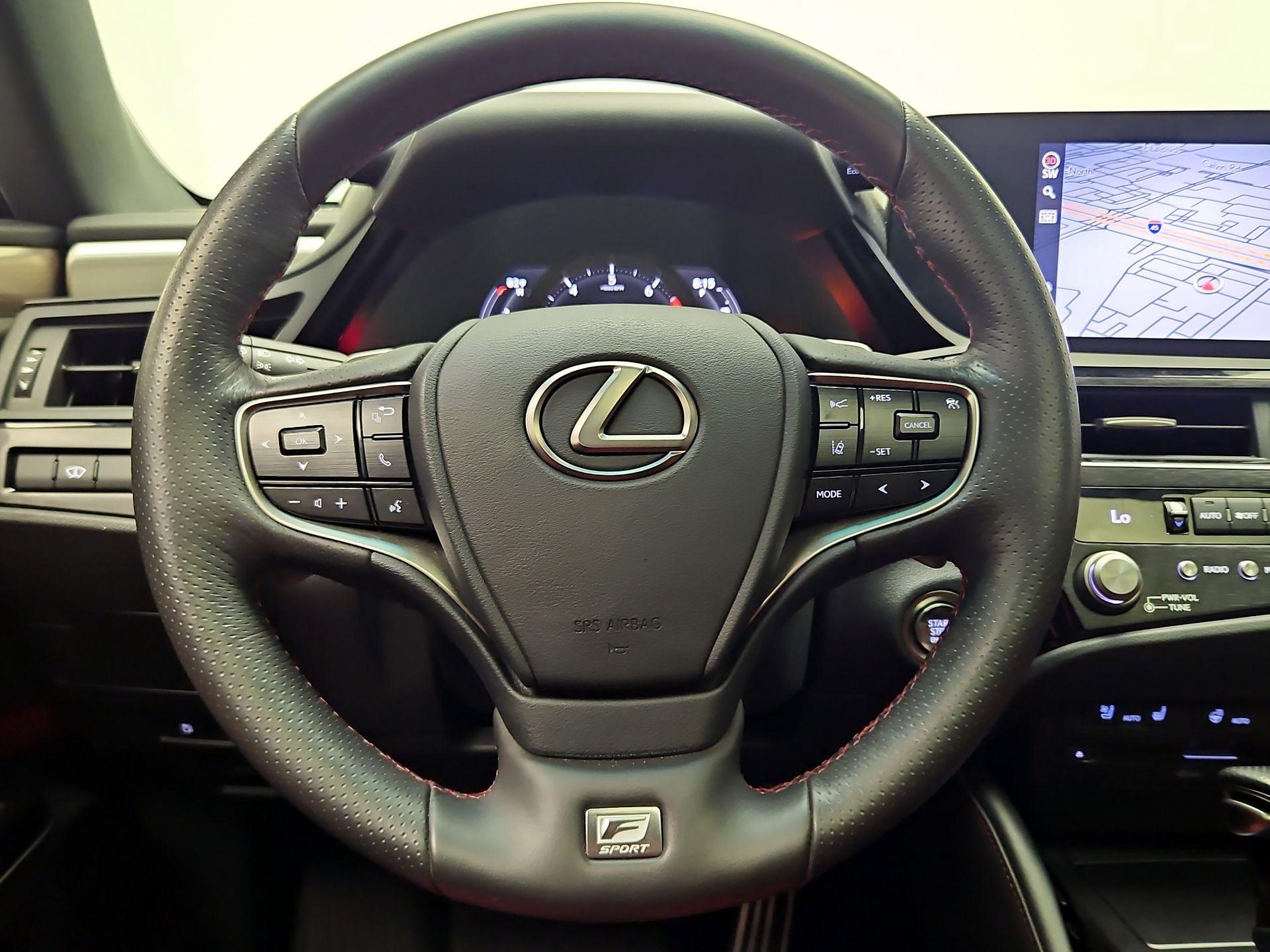 Thumbnail: 2022 Lexus ES - 10
