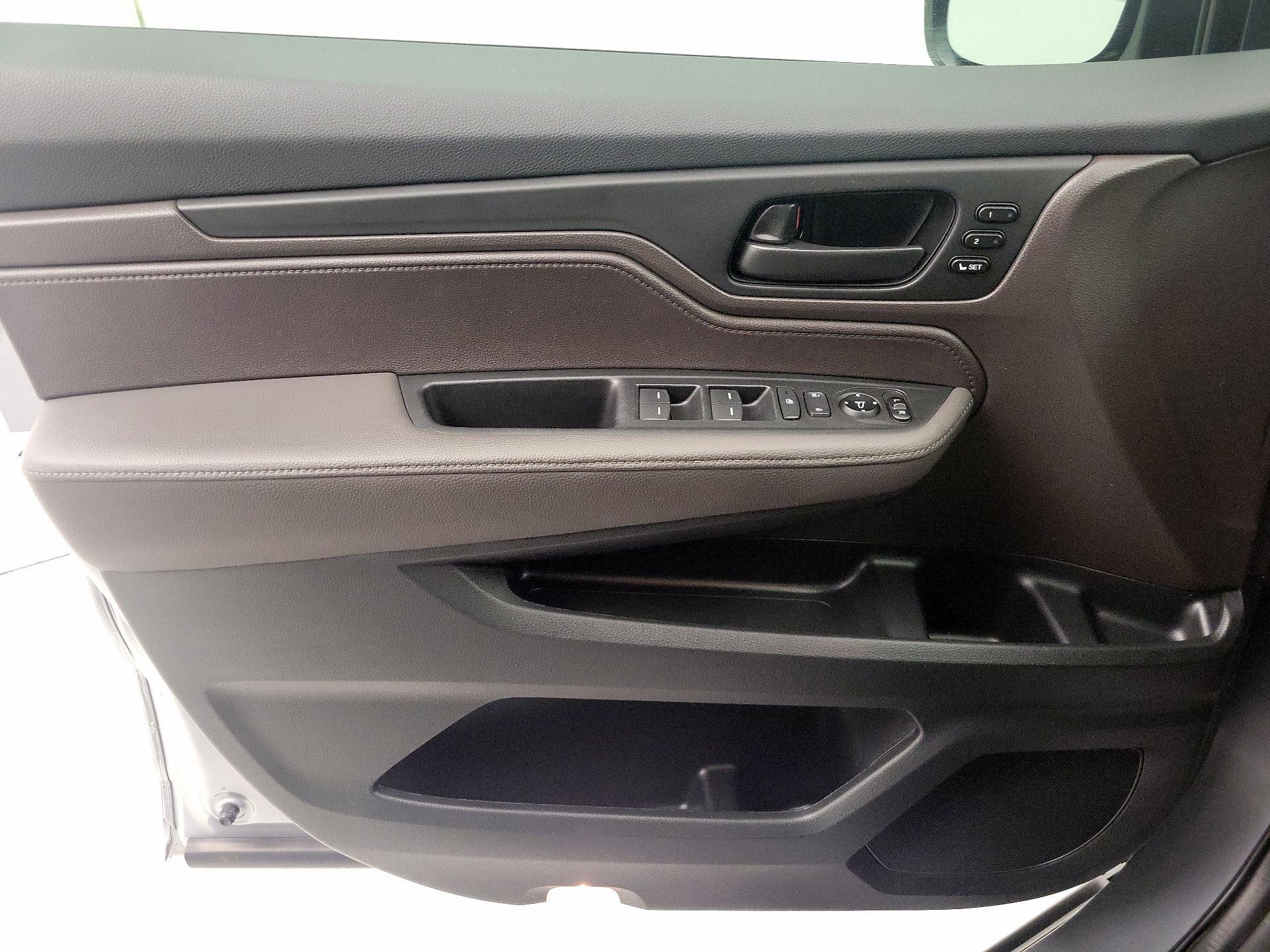 Thumbnail: 2020 Honda Odyssey - 12