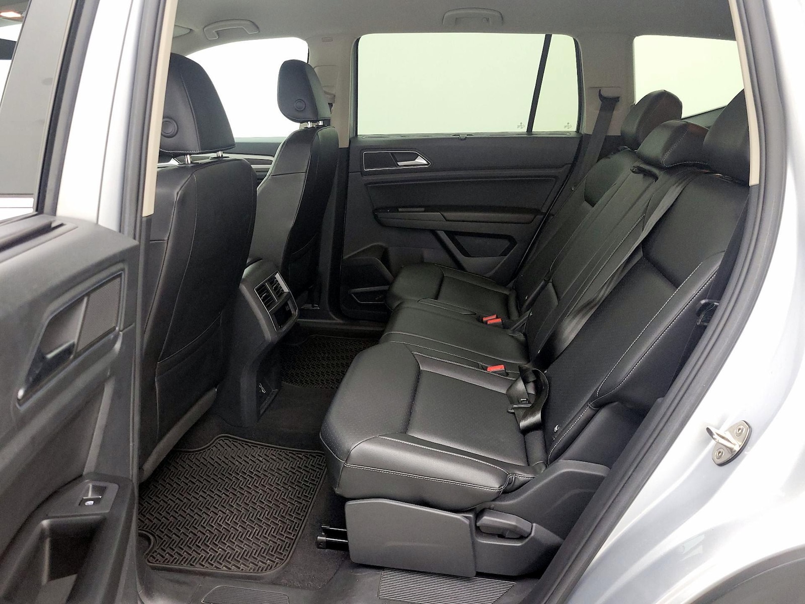 2018 Volkswagen Atlas SE w/Tech - Photo 20