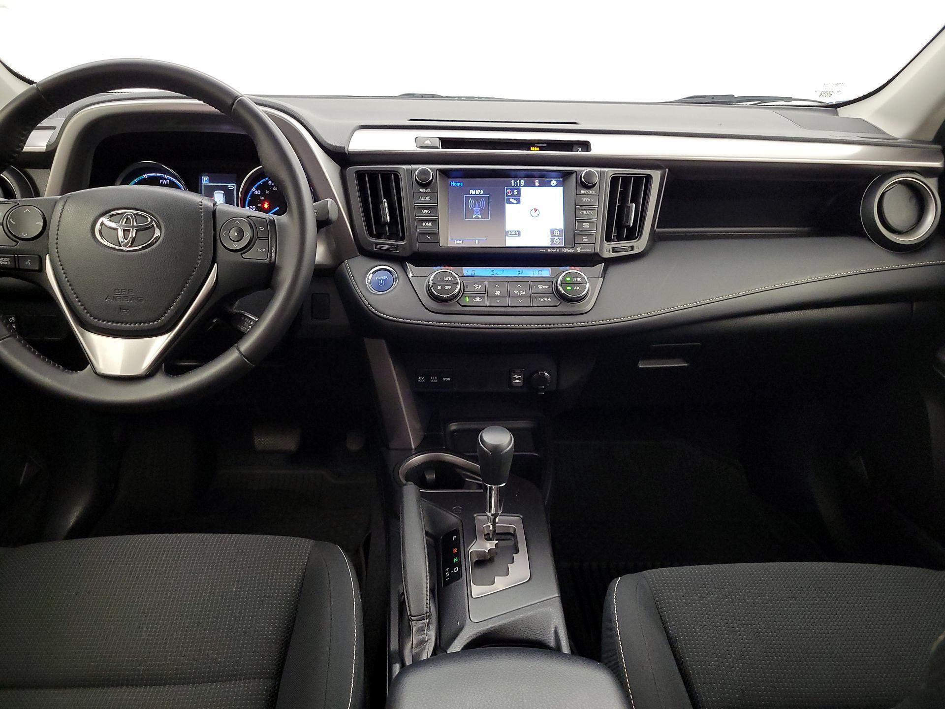 Thumbnail: 2016 Toyota RAV4 - 9