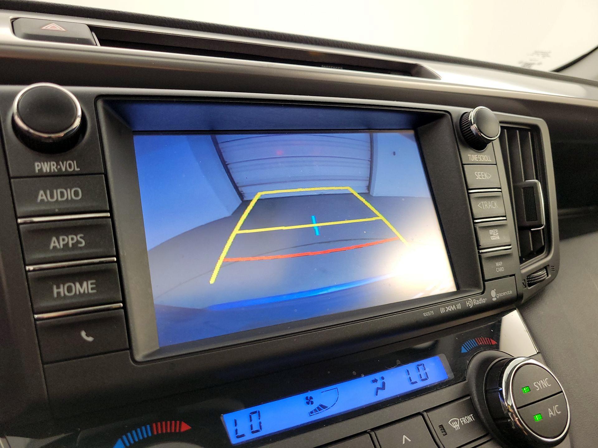 Thumbnail: 2016 Toyota RAV4 - 14