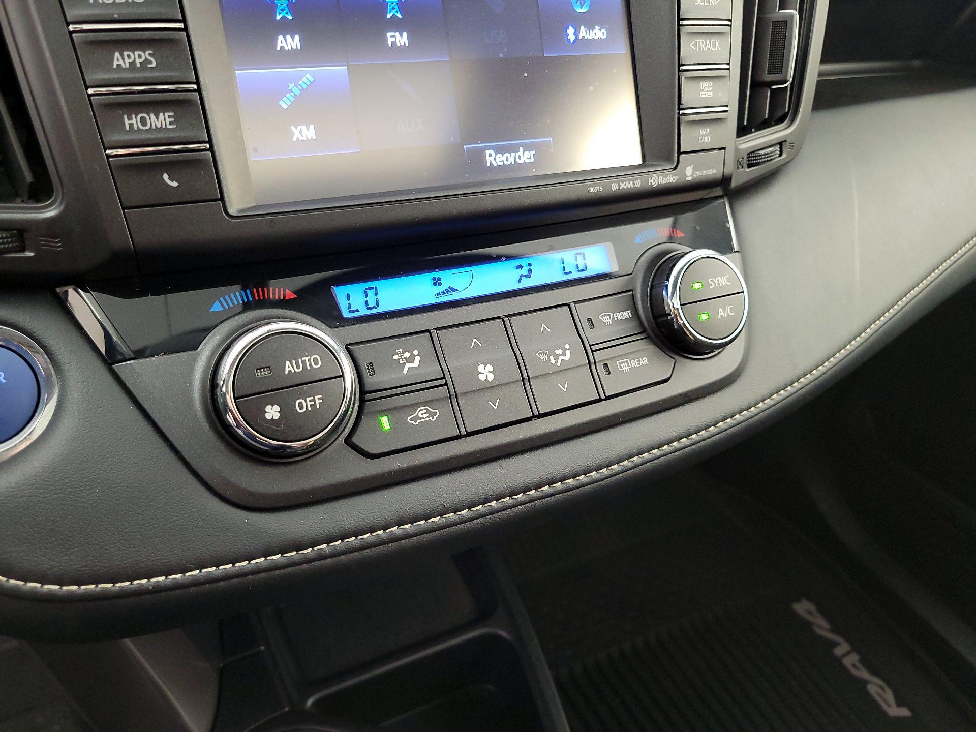 Thumbnail: 2016 Toyota RAV4 - 16