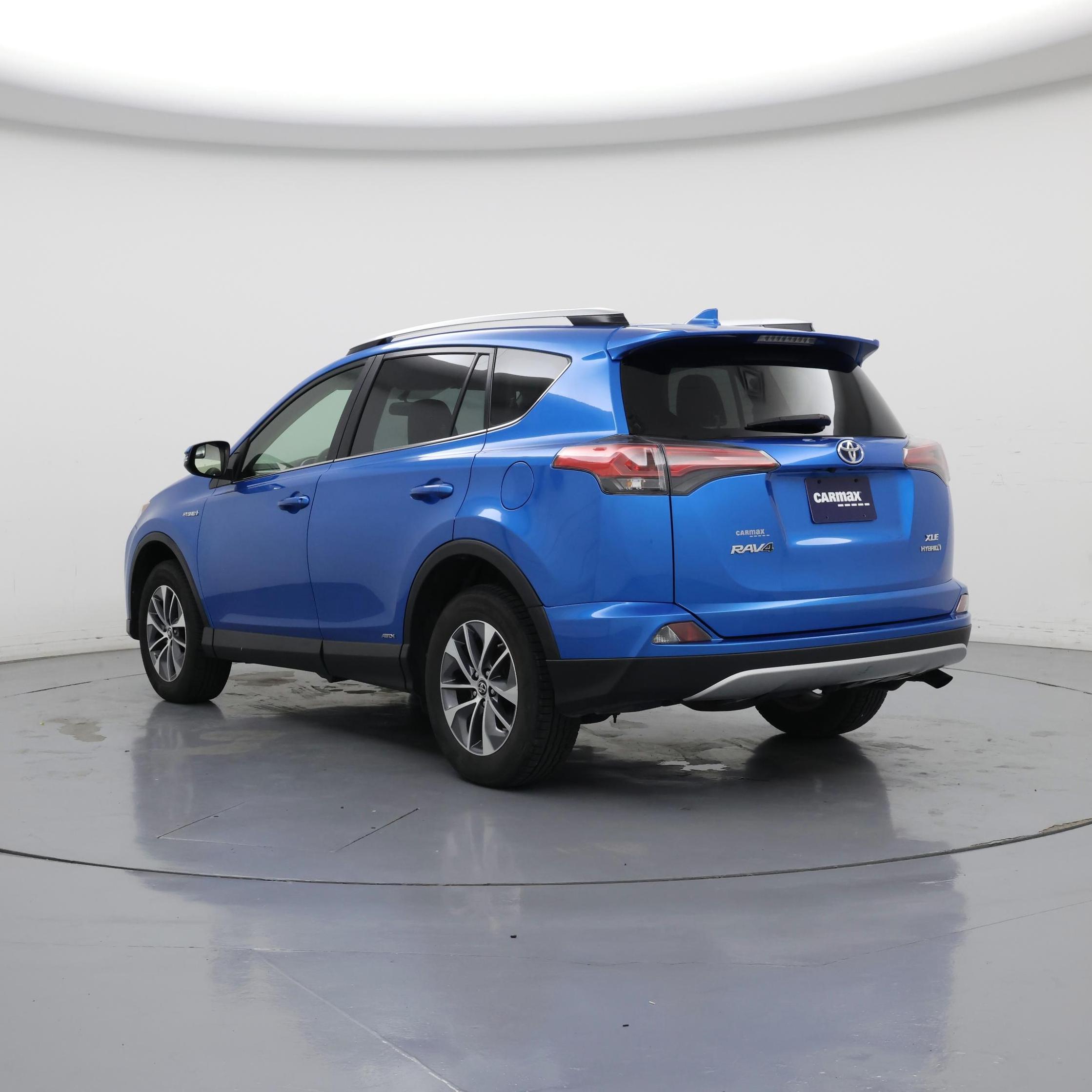Thumbnail: 2016 Toyota RAV4 - 2