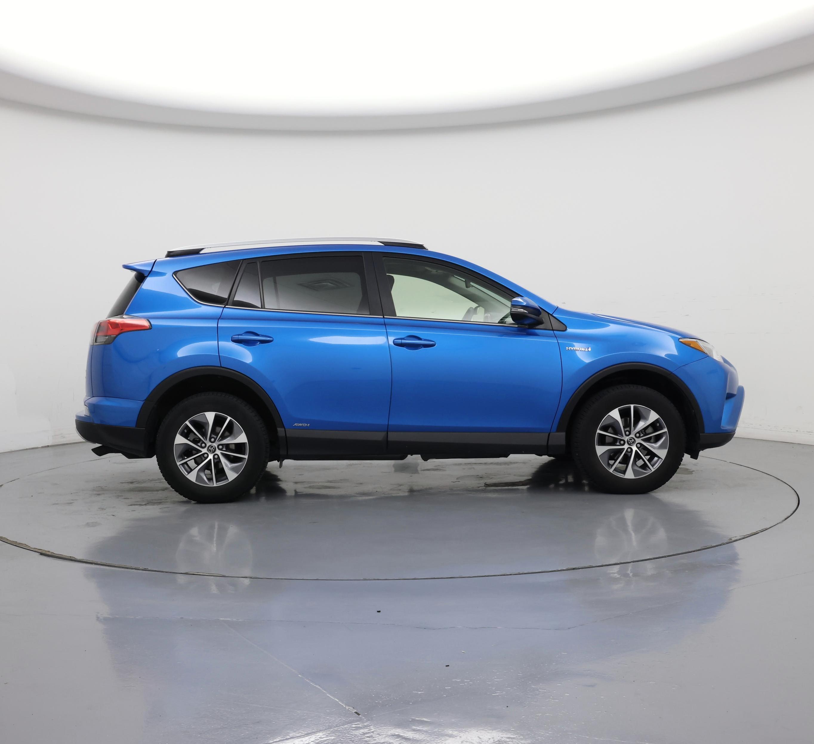 Thumbnail: 2016 Toyota RAV4 - 7