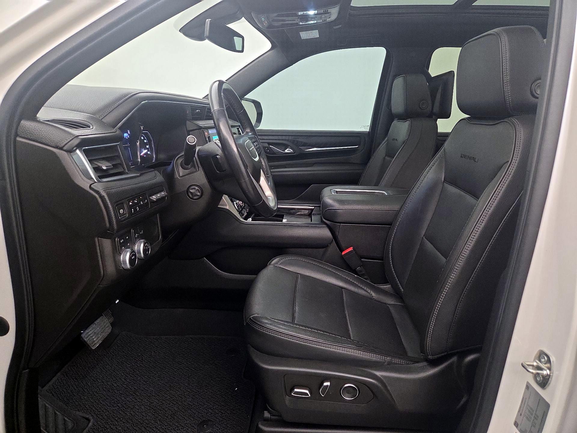 Thumbnail: 2021 GMC Yukon XL - 11