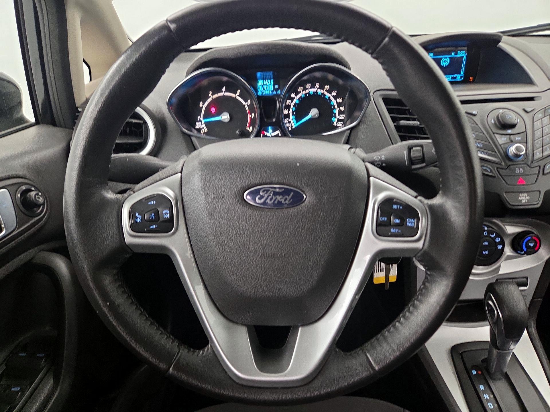 Thumbnail: 2014 Ford Fiesta - 10