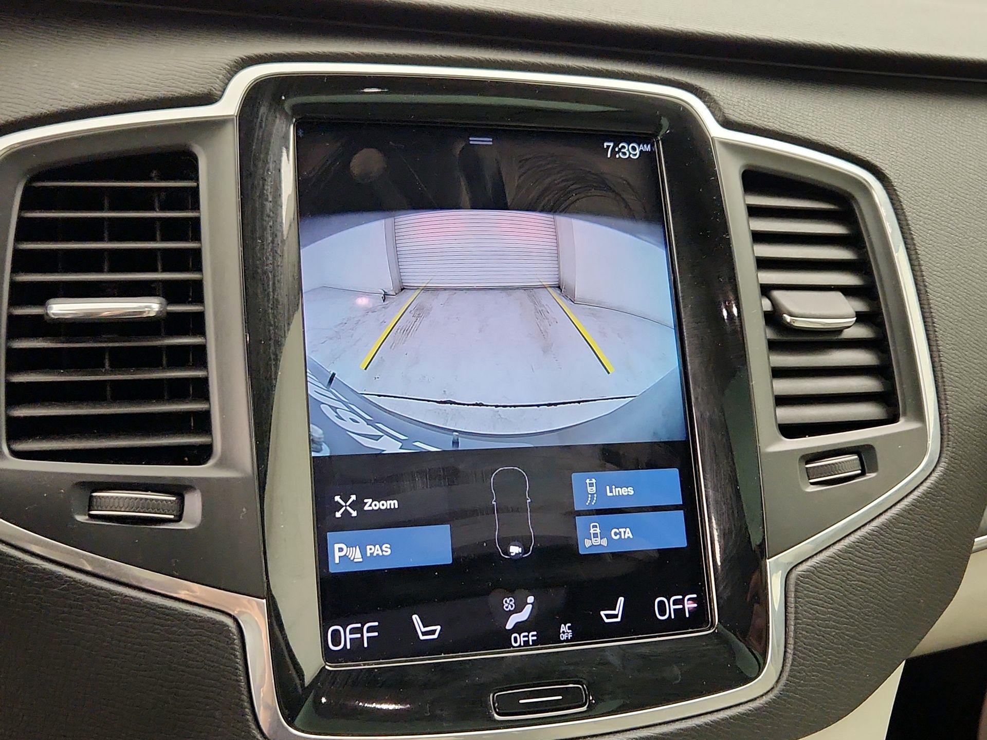 Thumbnail: 2020 Volvo XC90 - 15