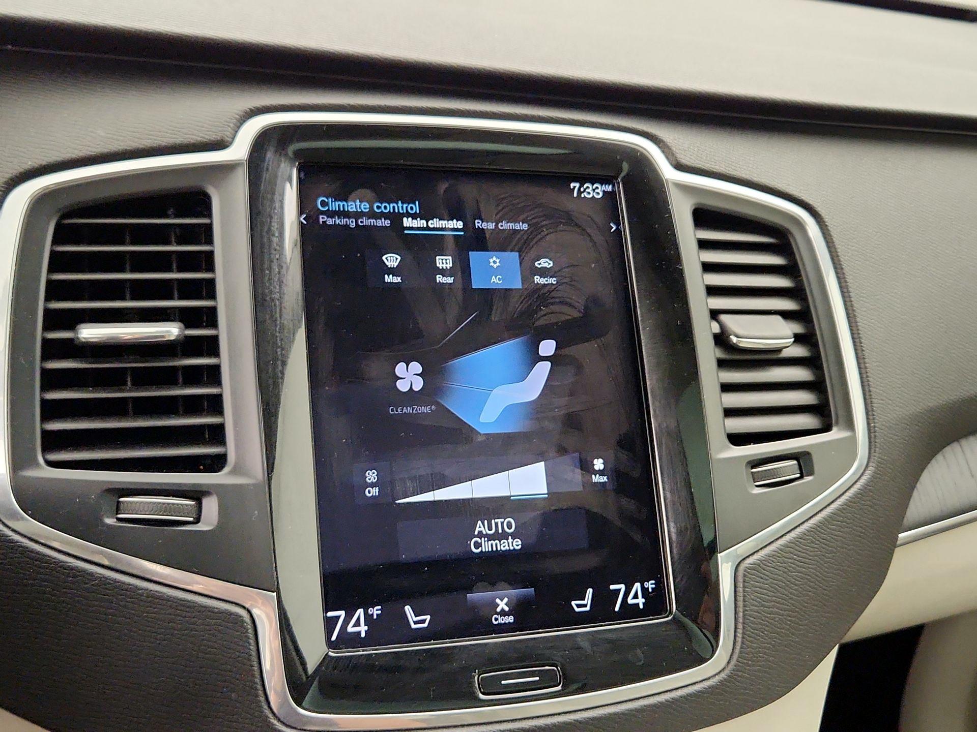 Thumbnail: 2020 Volvo XC90 - 17