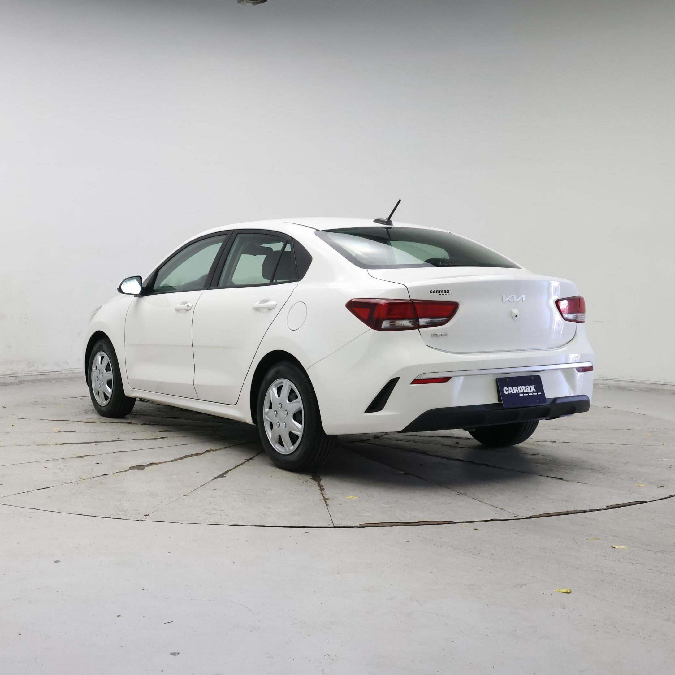 Thumbnail: 2022 Kia Rio - 2