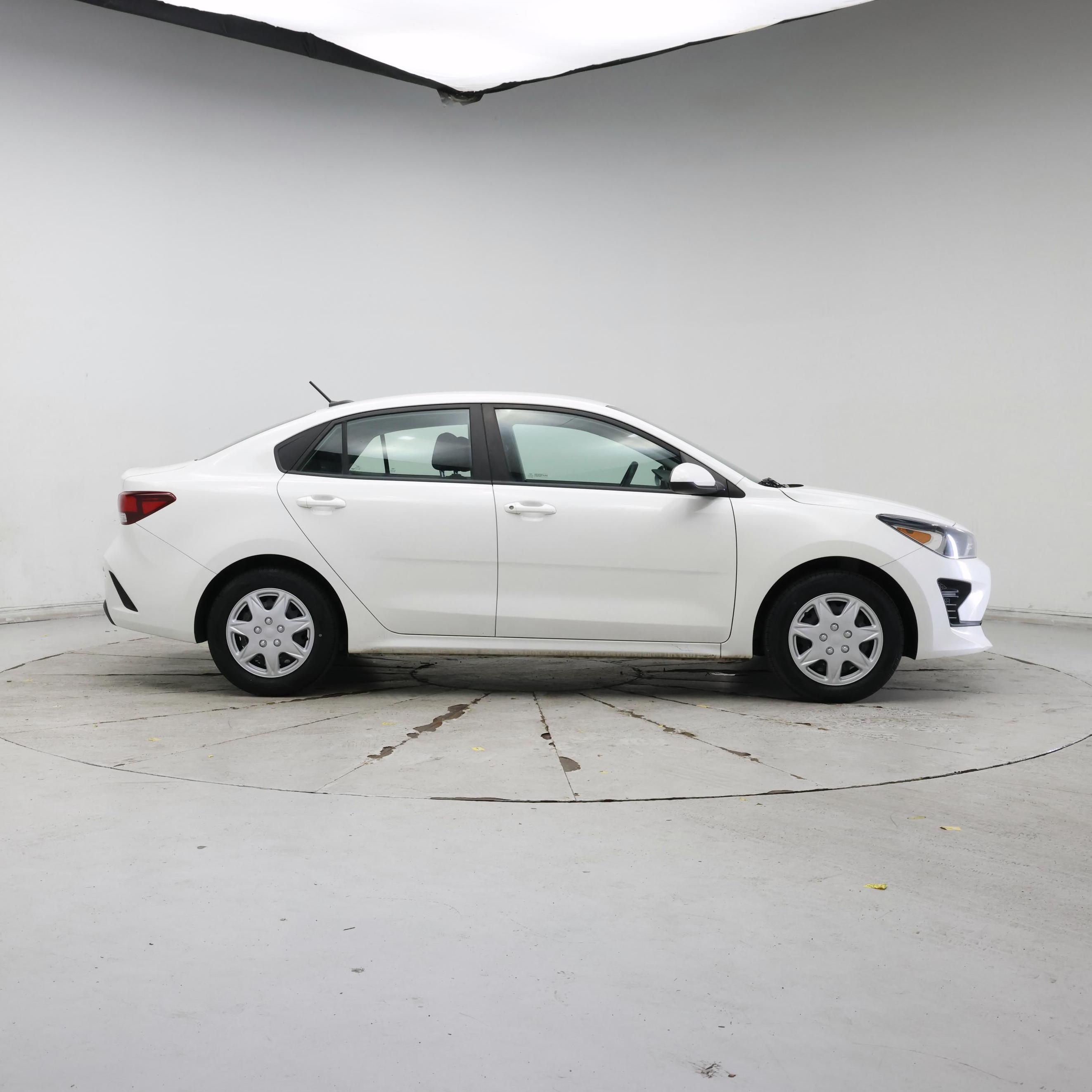 Thumbnail: 2022 Kia Rio - 7