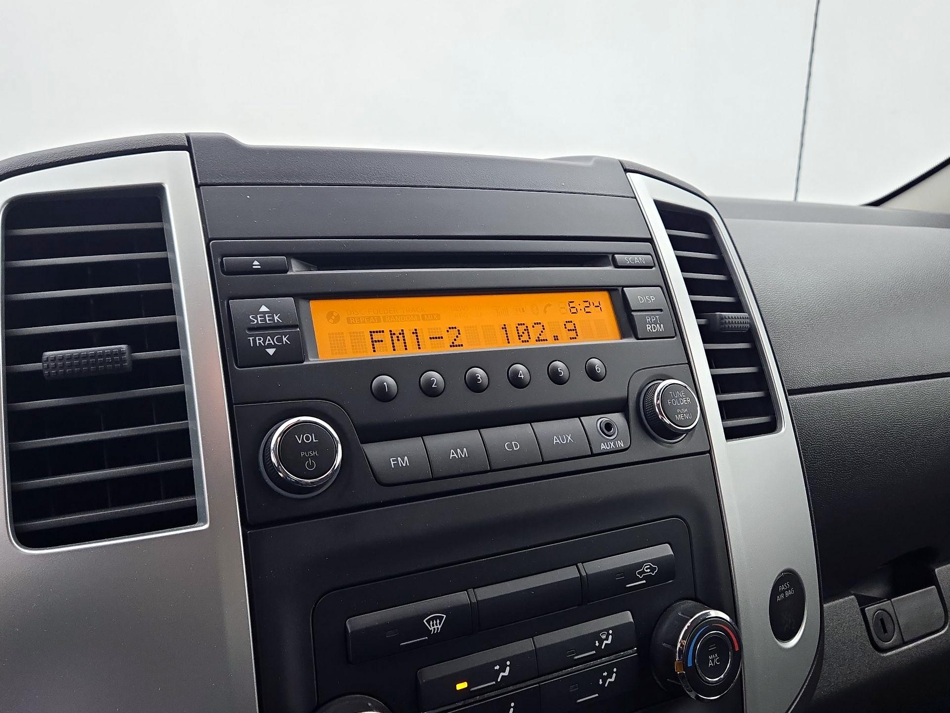 Thumbnail: 2015 Nissan Frontier - 14
