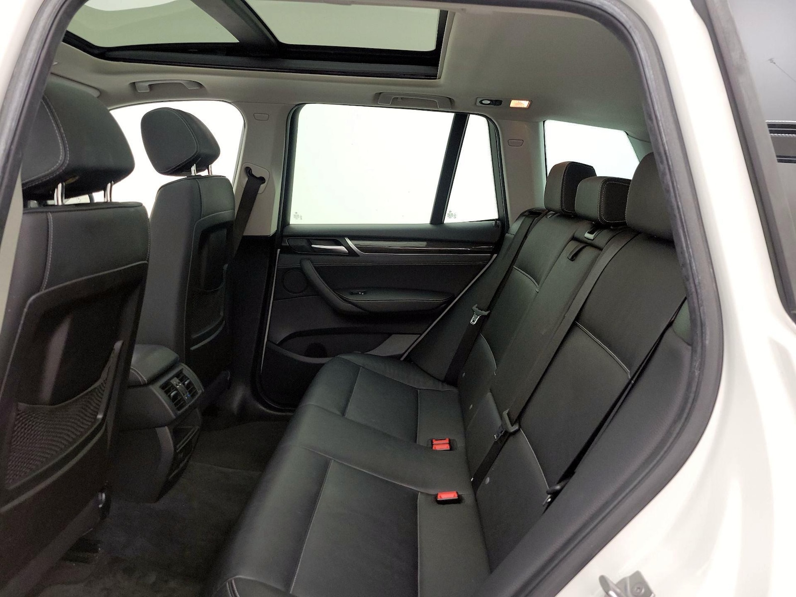 2017 BMW X3 sDrive28i - Photo 22