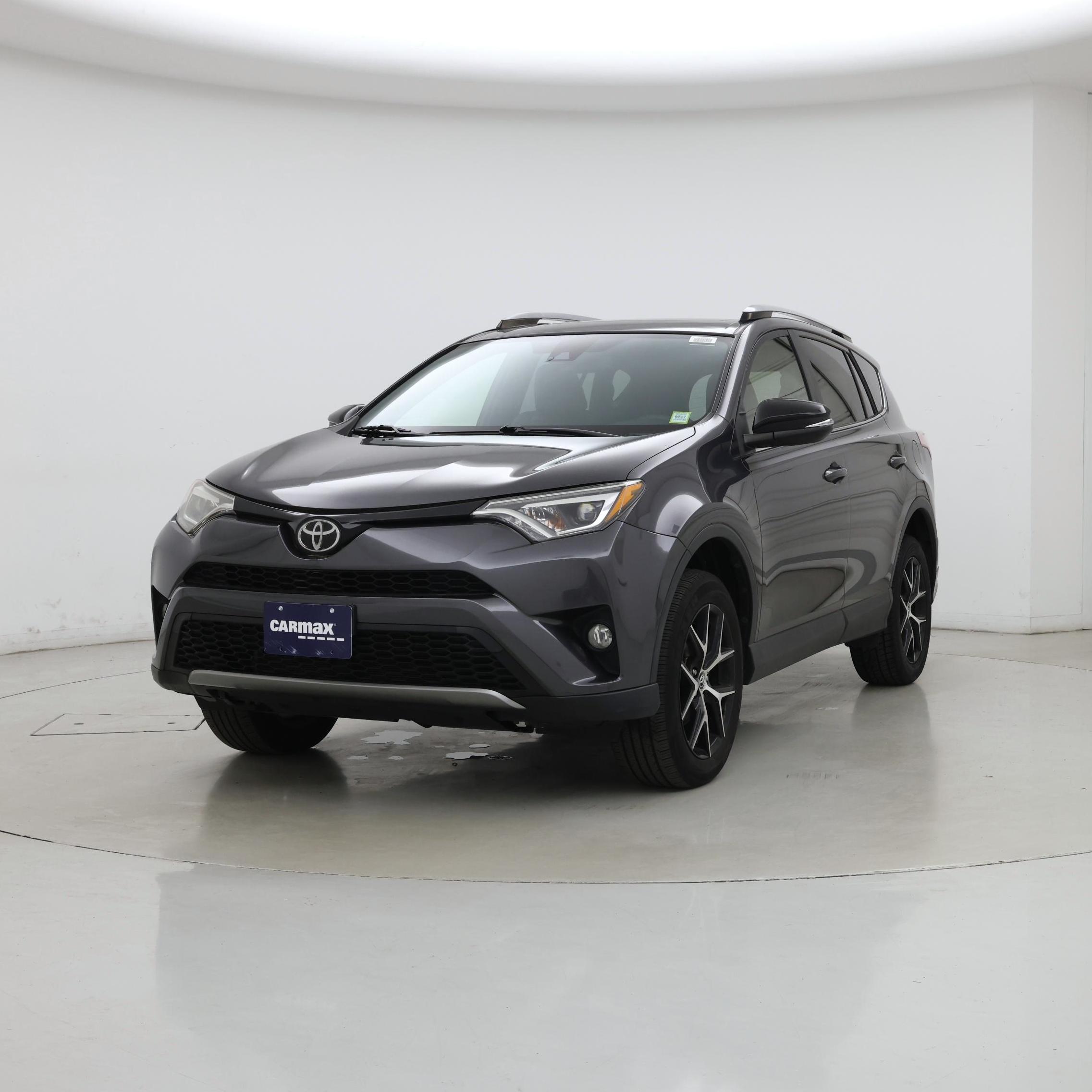 Thumbnail: 2017 Toyota RAV4 - 4