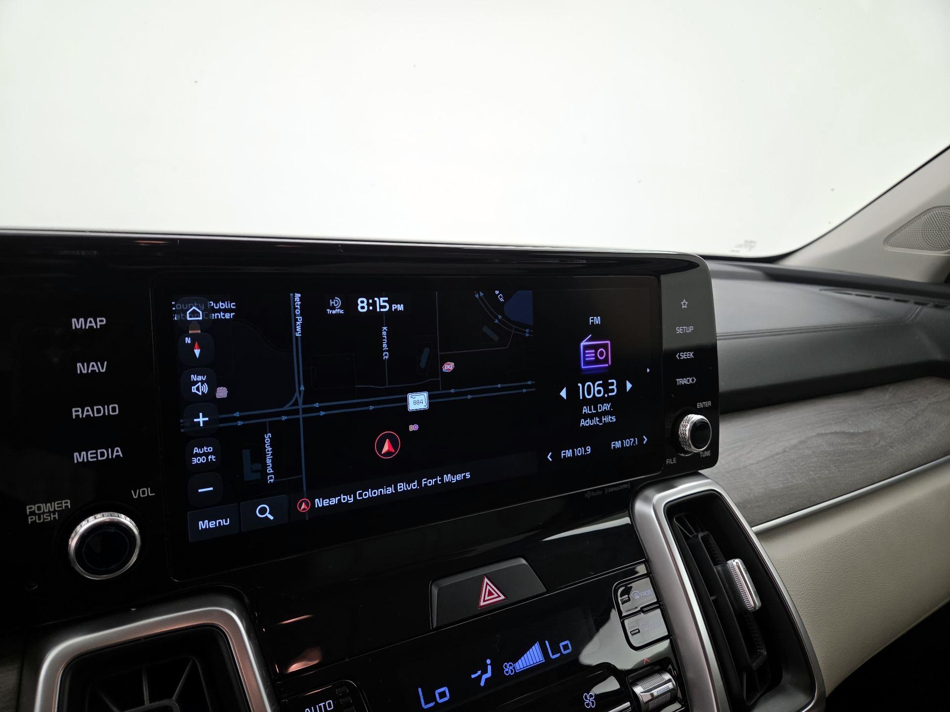 Thumbnail: 2022 Kia Sorento - 14