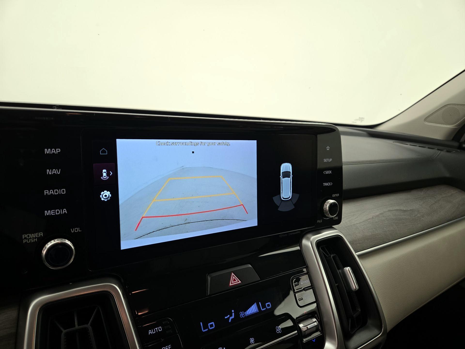 Thumbnail: 2022 Kia Sorento - 15