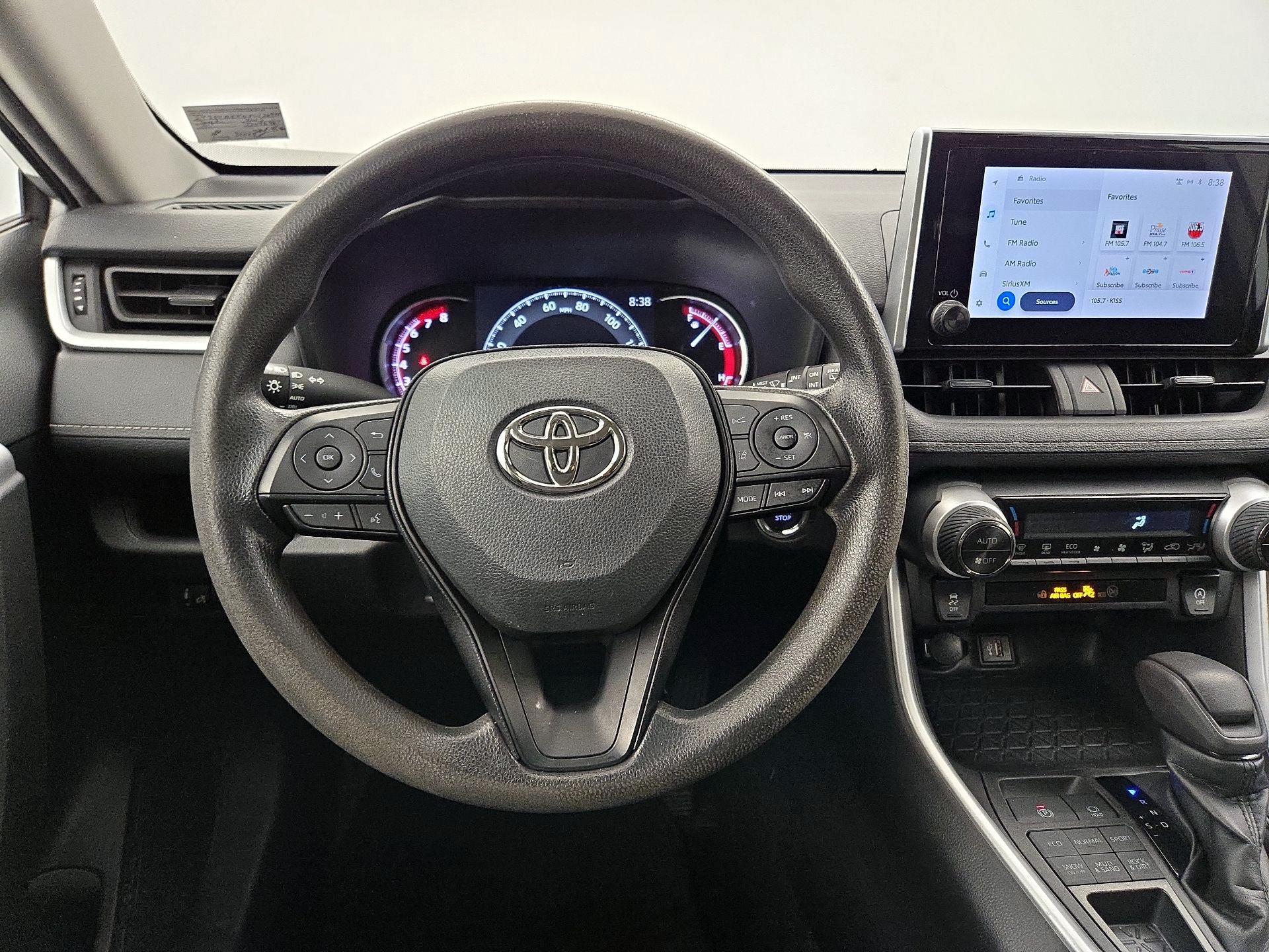 Thumbnail: 2023 Toyota RAV4 - 10