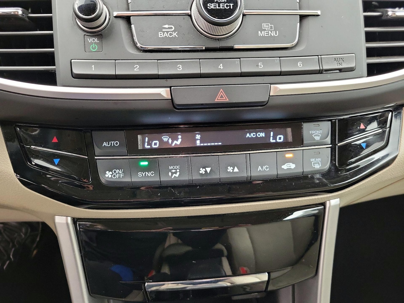 2017 Honda Accord LX - Photo 16