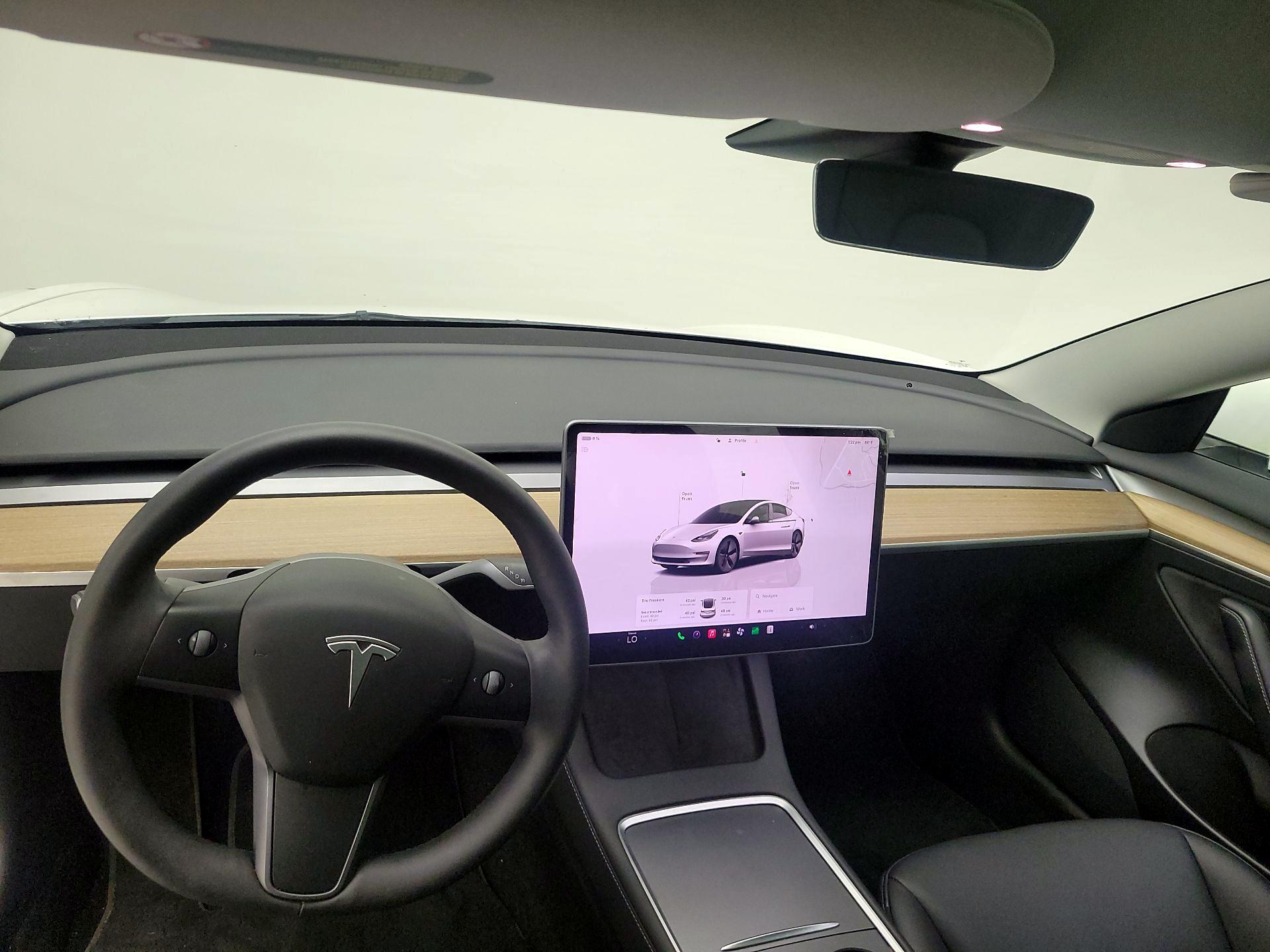 Thumbnail: 2023 Tesla Model 3 - 9