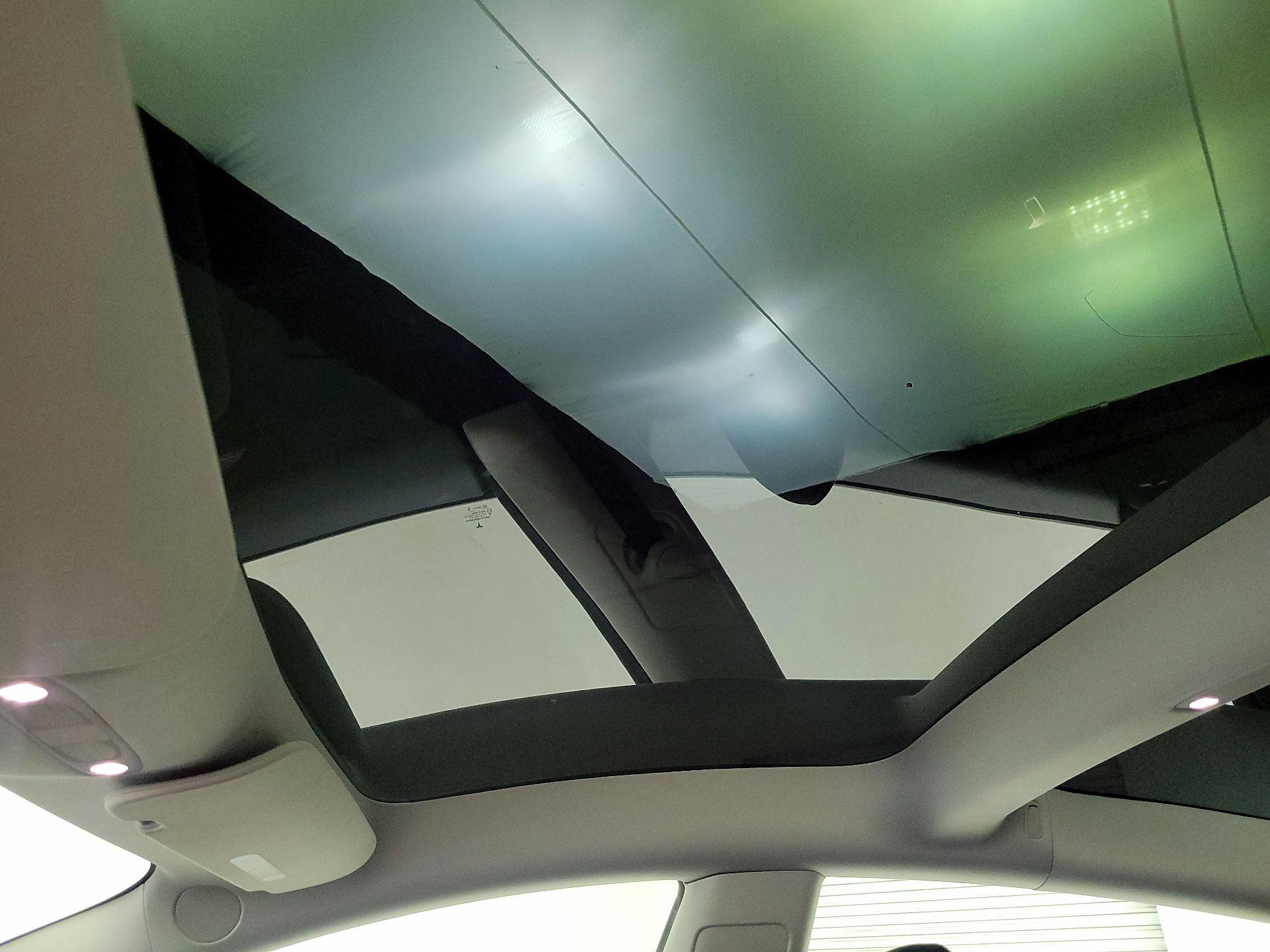 Thumbnail: 2023 Tesla Model 3 - 19