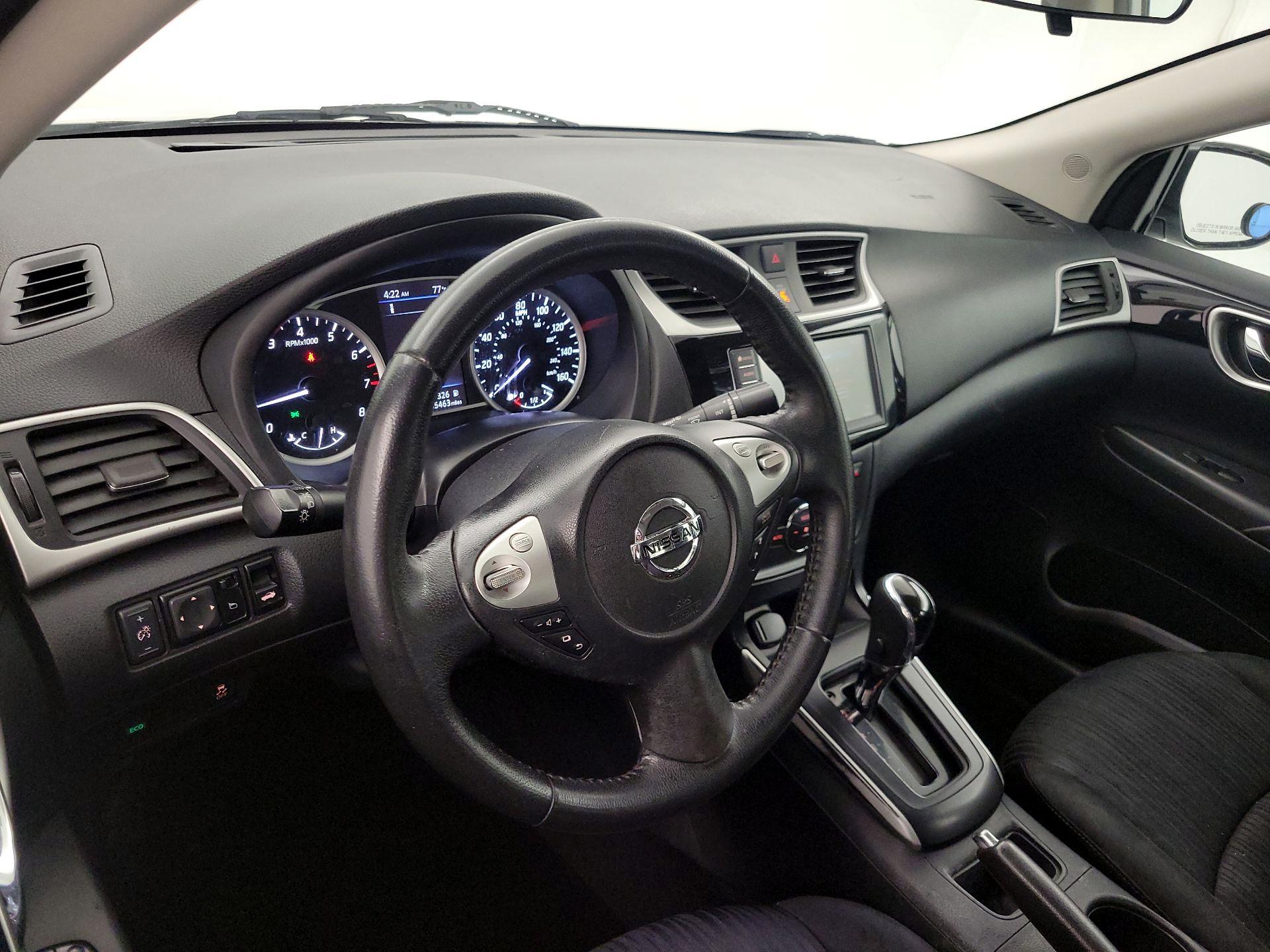 Thumbnail: 2019 Nissan Sentra - 9