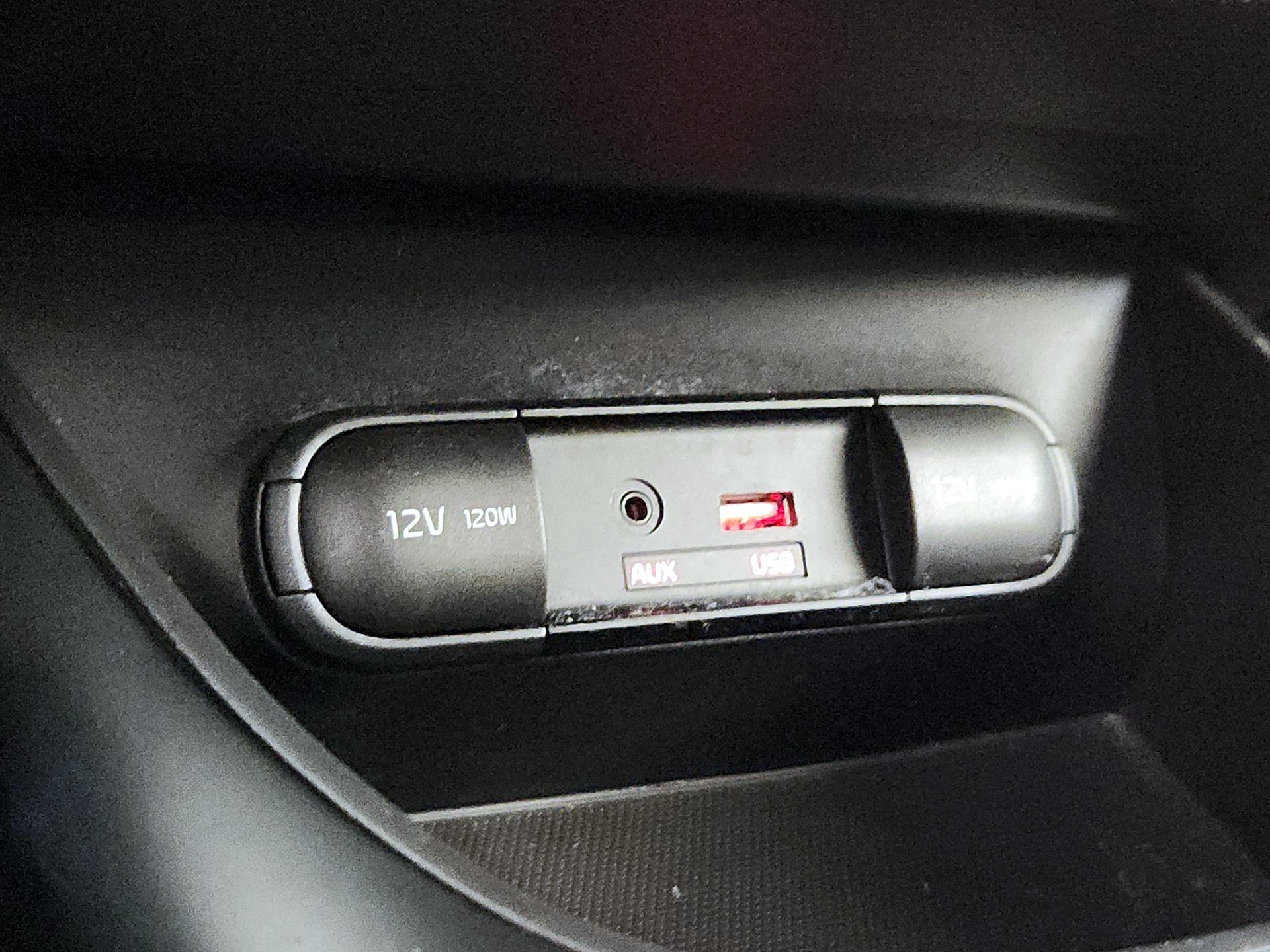Thumbnail: 2016 Kia Soul - 18