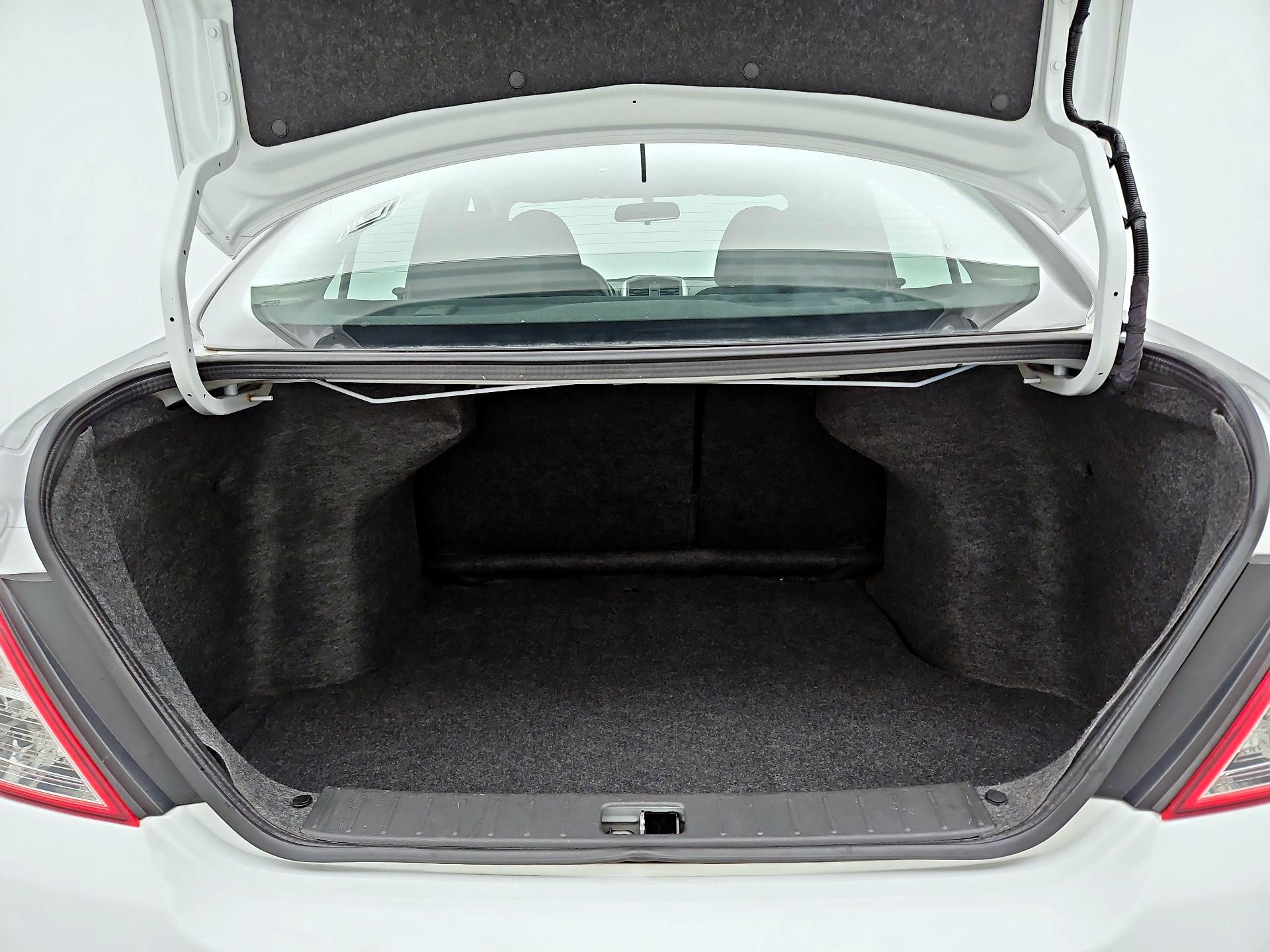 Thumbnail: 2018 Nissan Versa - 19