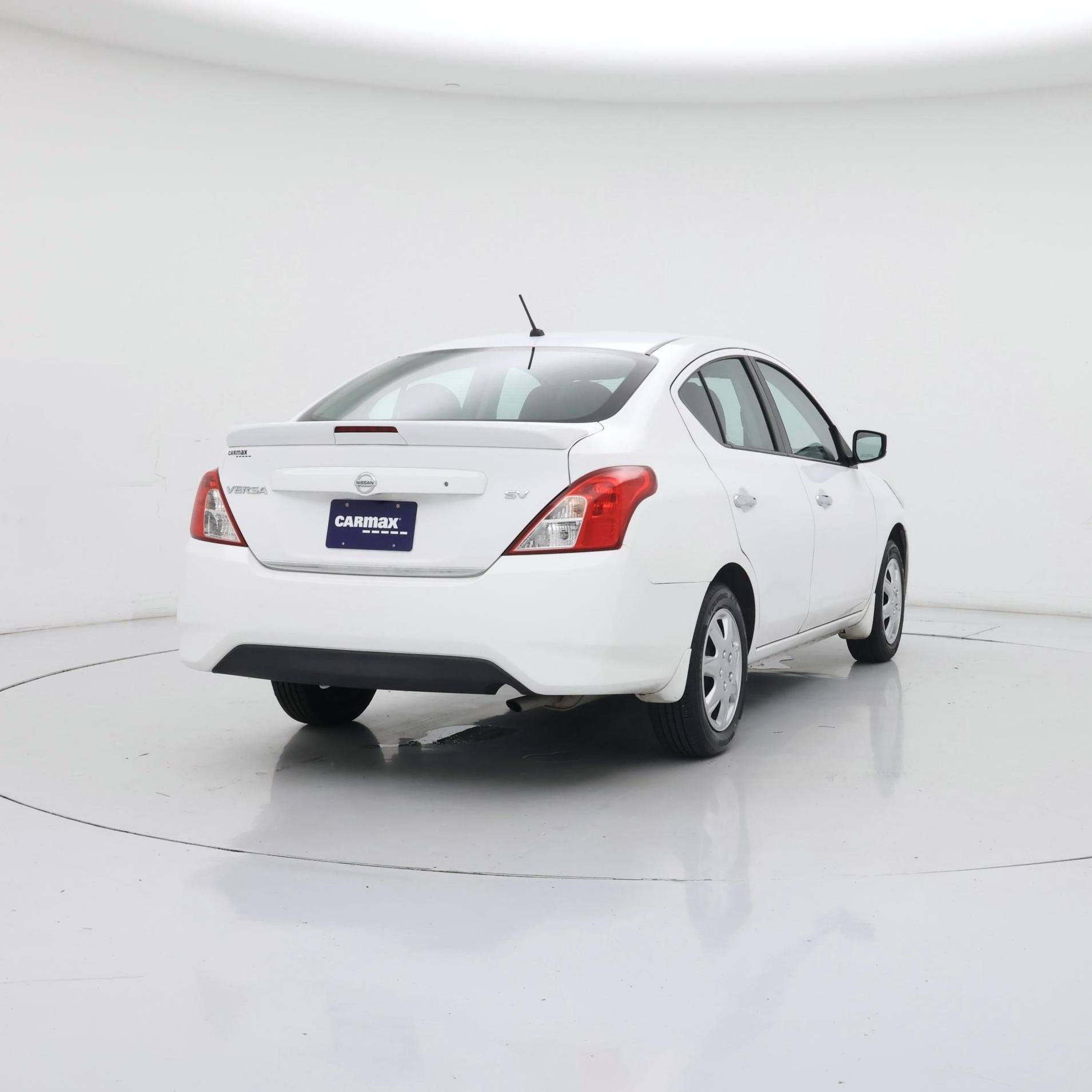Thumbnail: 2018 Nissan Versa - 8