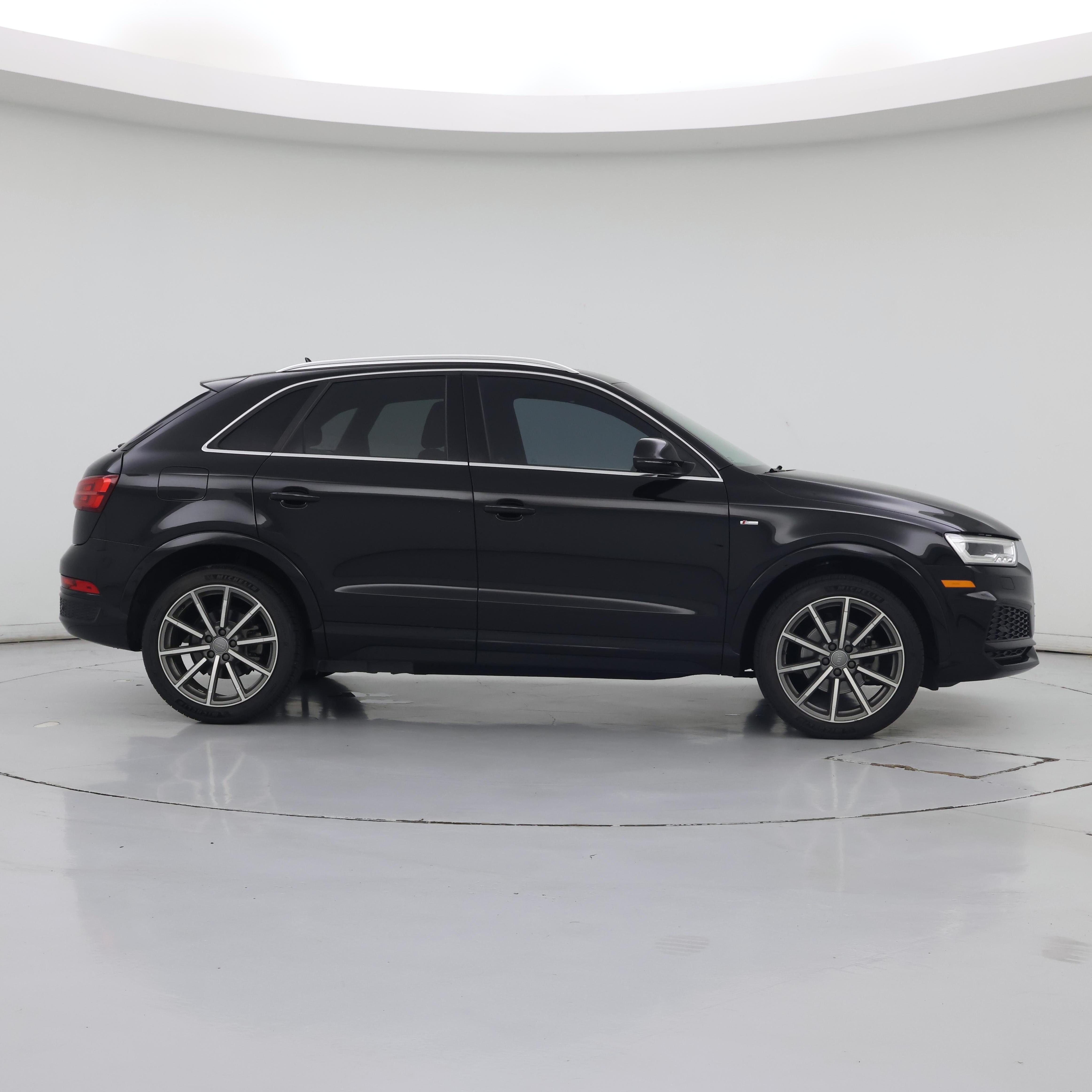 Thumbnail: 2018 Audi Q3 - 7