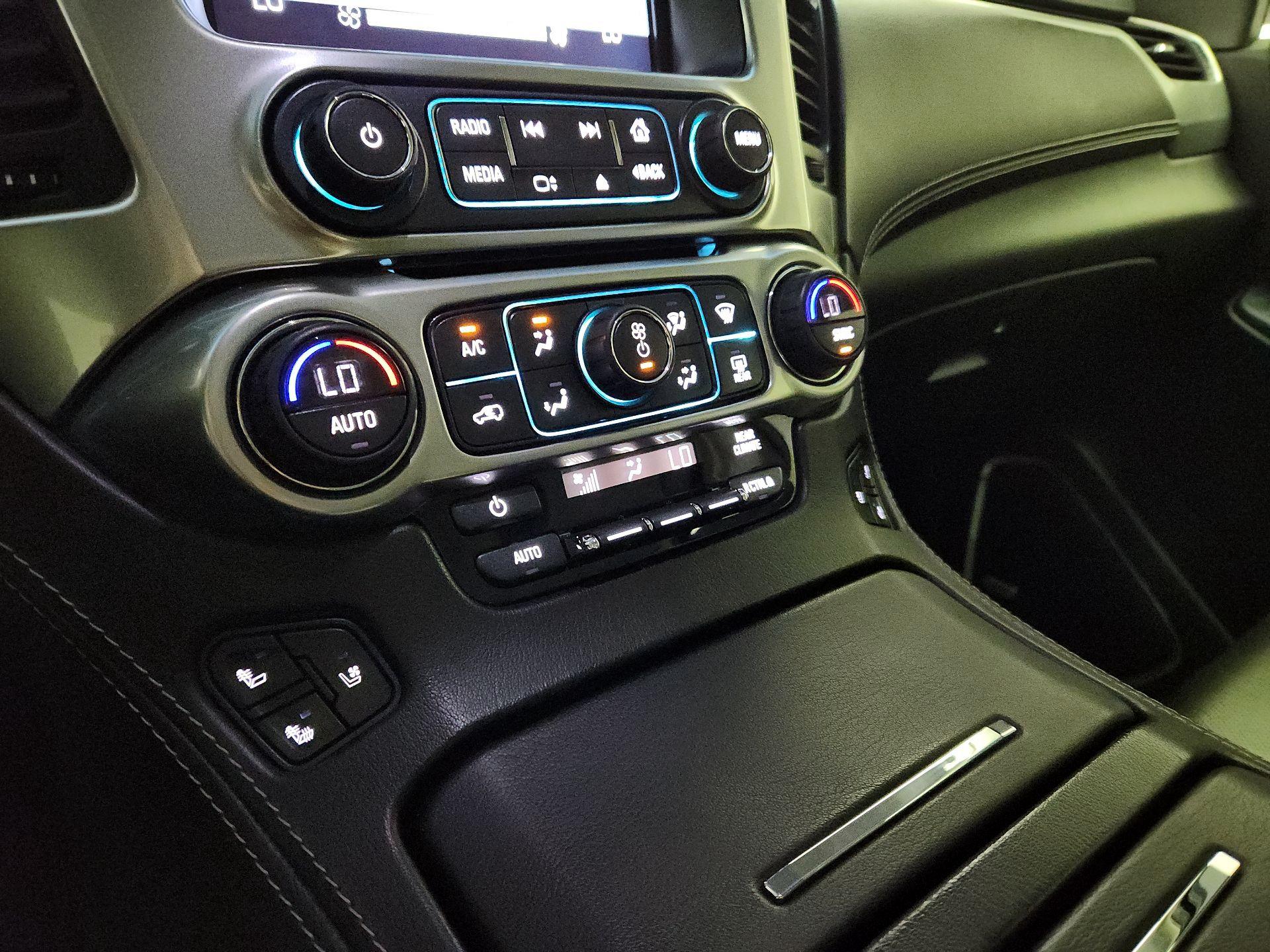 Thumbnail: 2019 Chevrolet Tahoe - 17