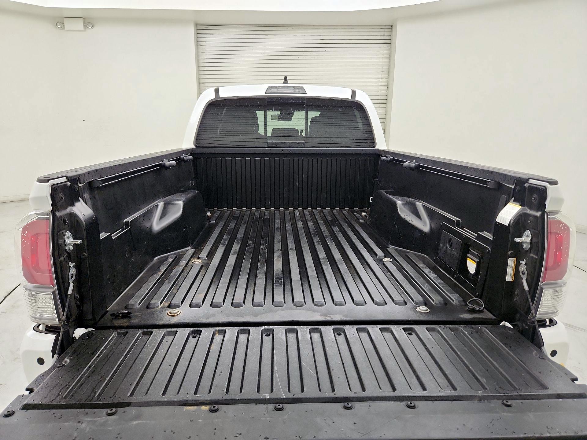 Thumbnail: 2023 Toyota Tacoma - 20