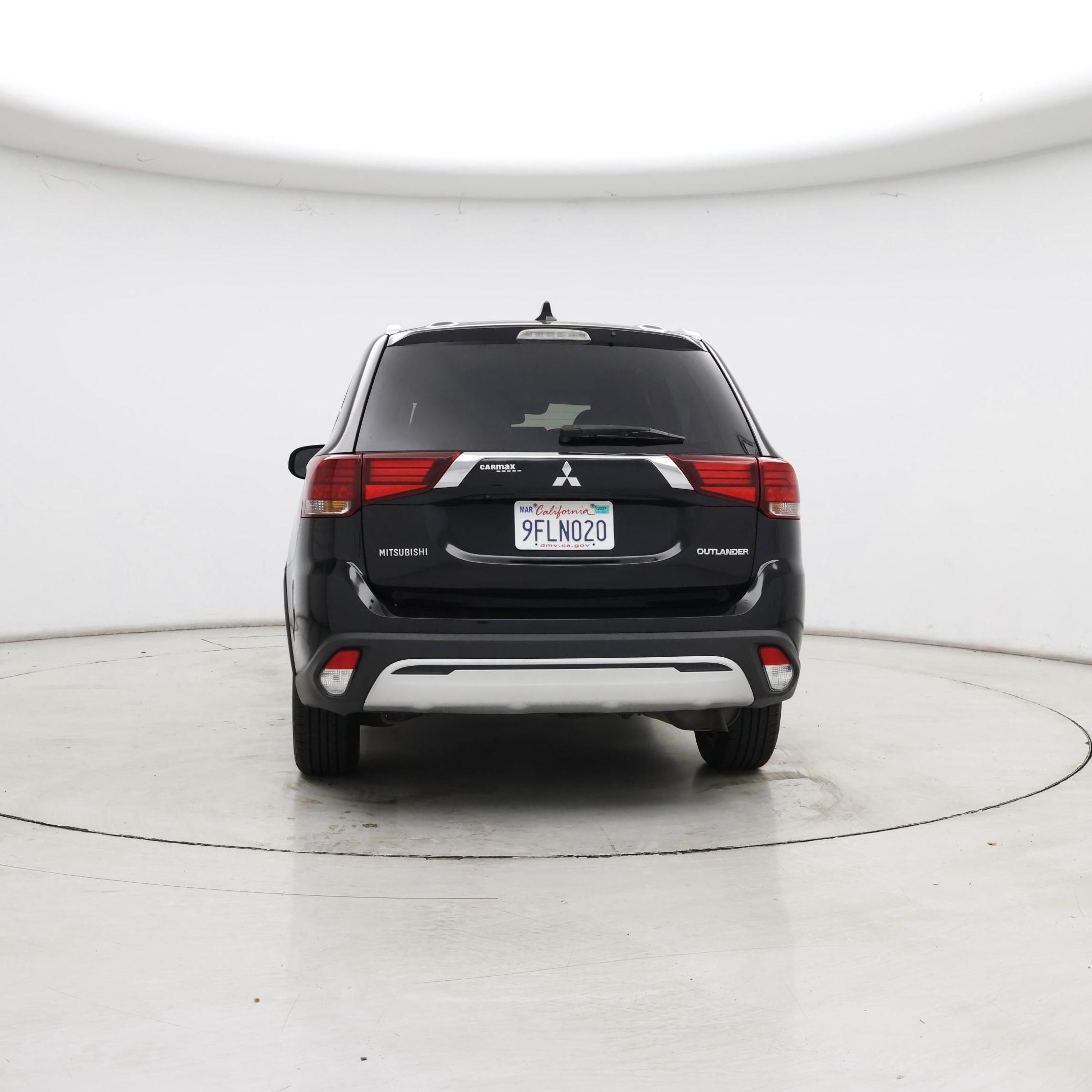 Thumbnail: 2020 Mitsubishi Outlander - 6