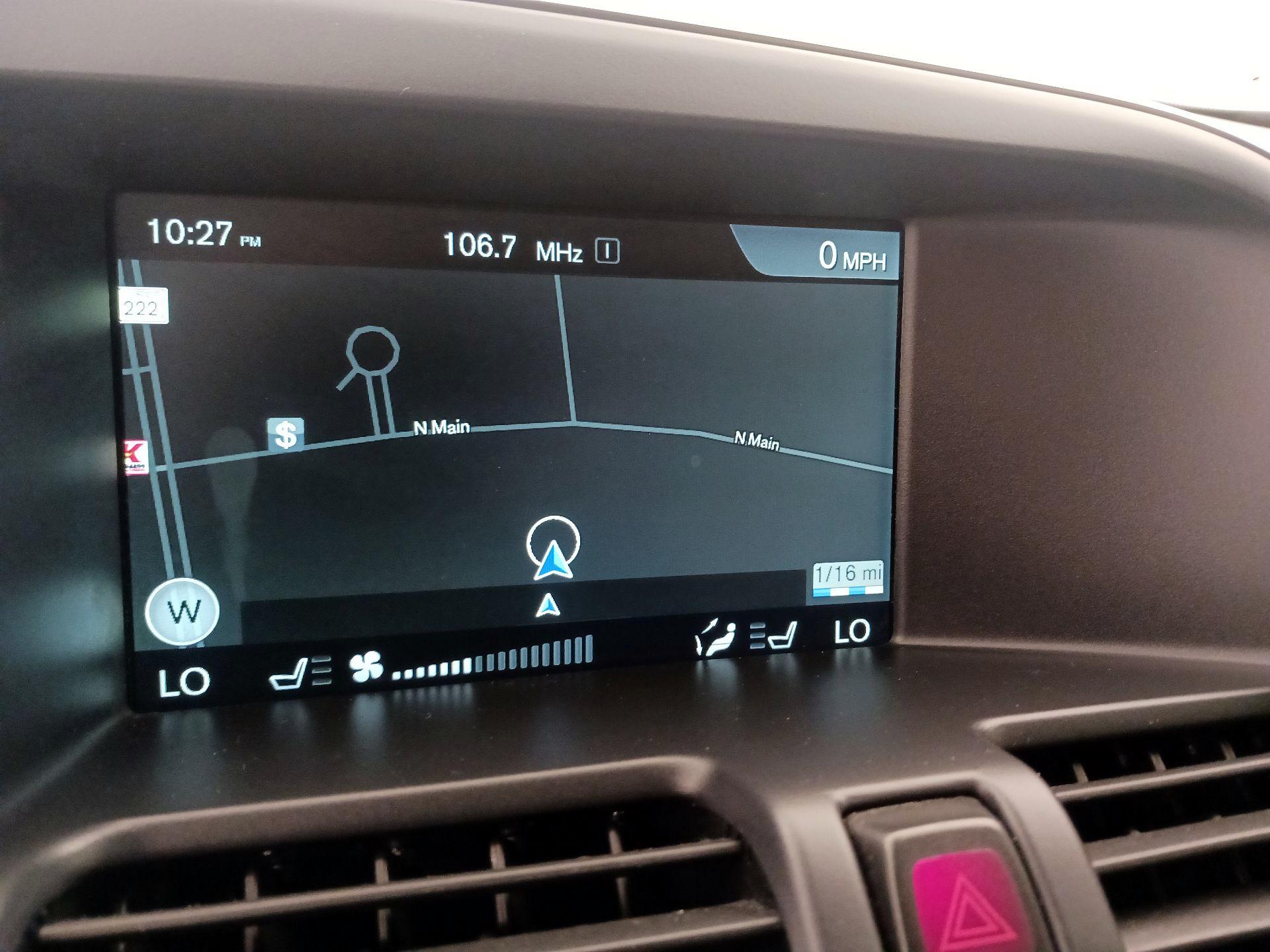 Thumbnail: 2016 Volvo XC60 - 14