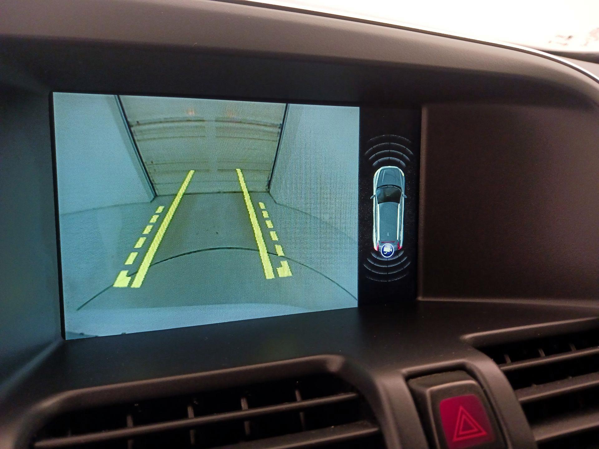Thumbnail: 2016 Volvo XC60 - 15